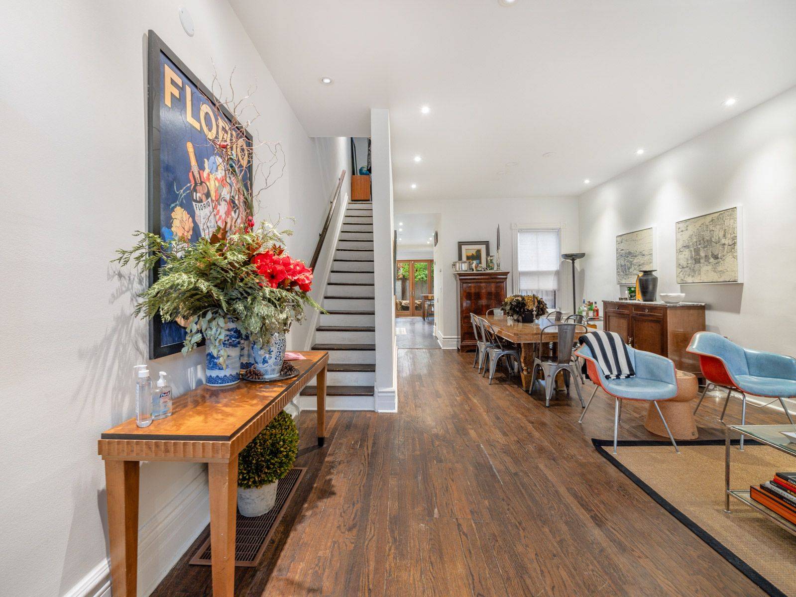 Toronto C02, ON M5R 1N5,14 Tranby AVE