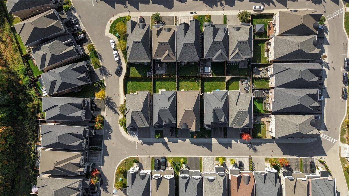 Ajax, ON L1T 3S2,9 Coates Of Arms LN N