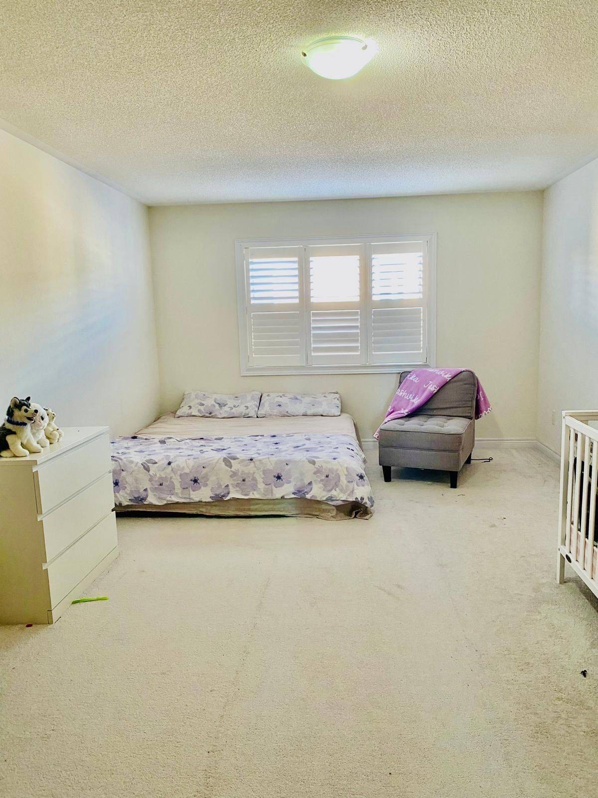 Pickering, ON L1X 0H1,1163 Enchanted CRES