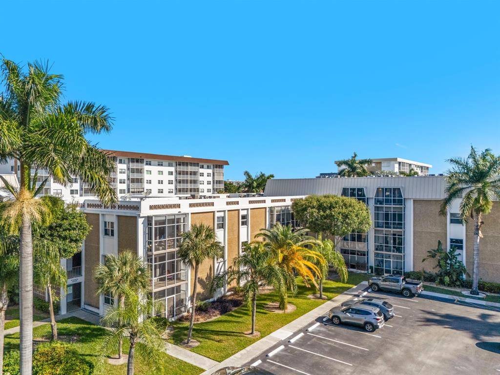 Oakland Park, FL 33334,3020 NE 16th Ave #105