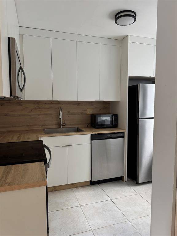 Pompano Beach, FL 33069,313 Gardens Drive #104