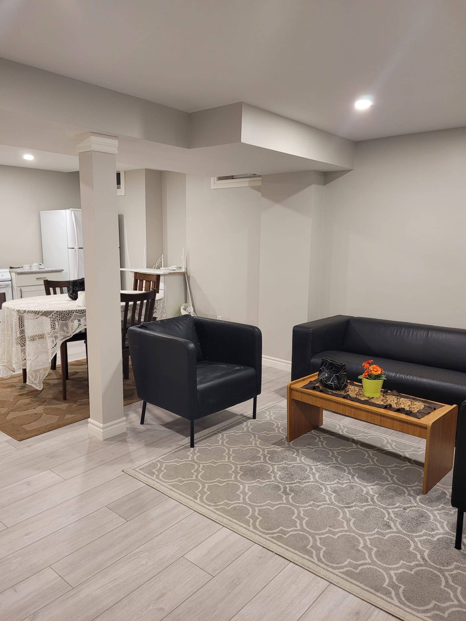 Aurora, ON L4G 7R8,7 Billingham HTS