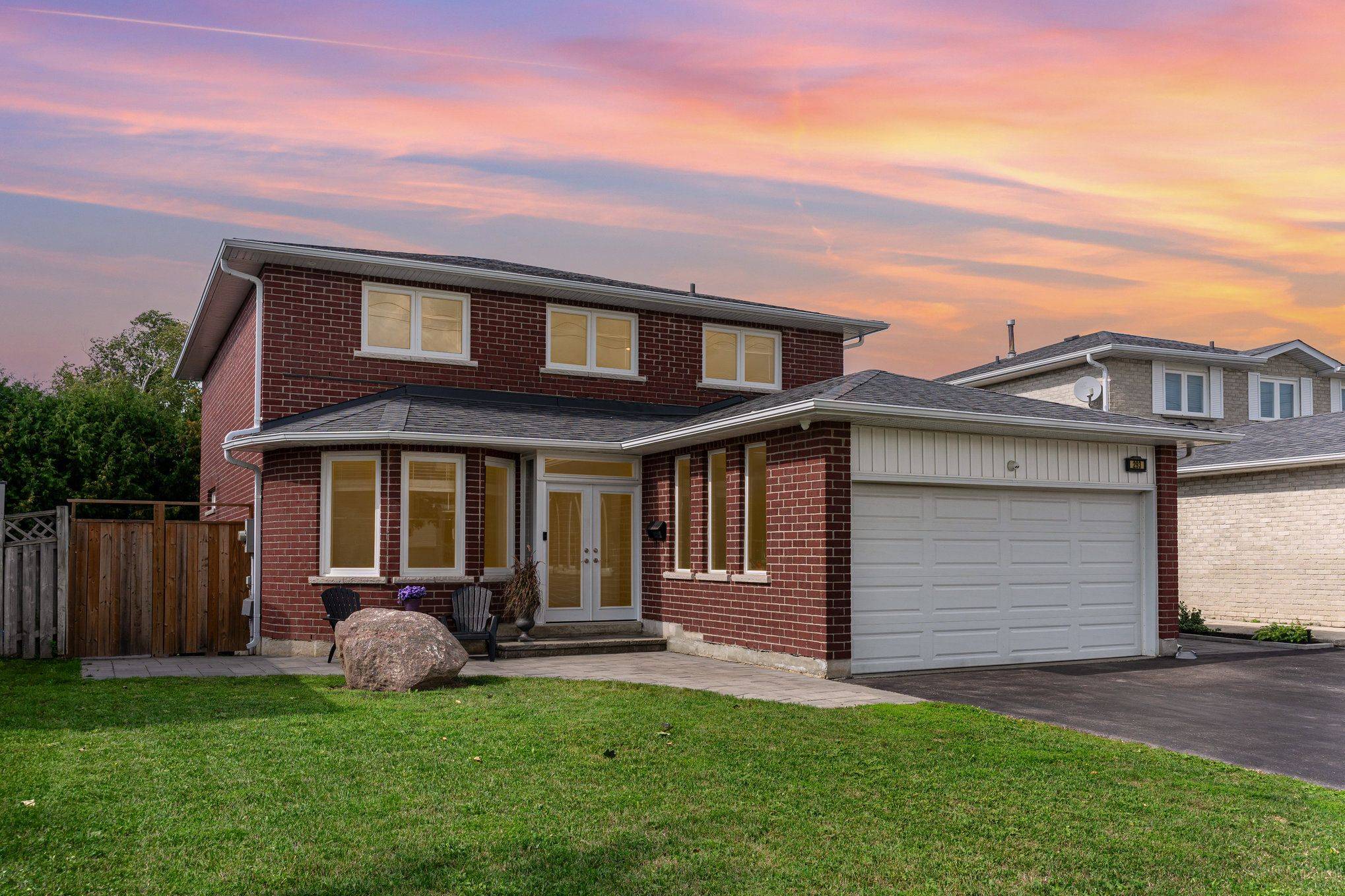 Newmarket, ON L3Y 6L3,293 London RD