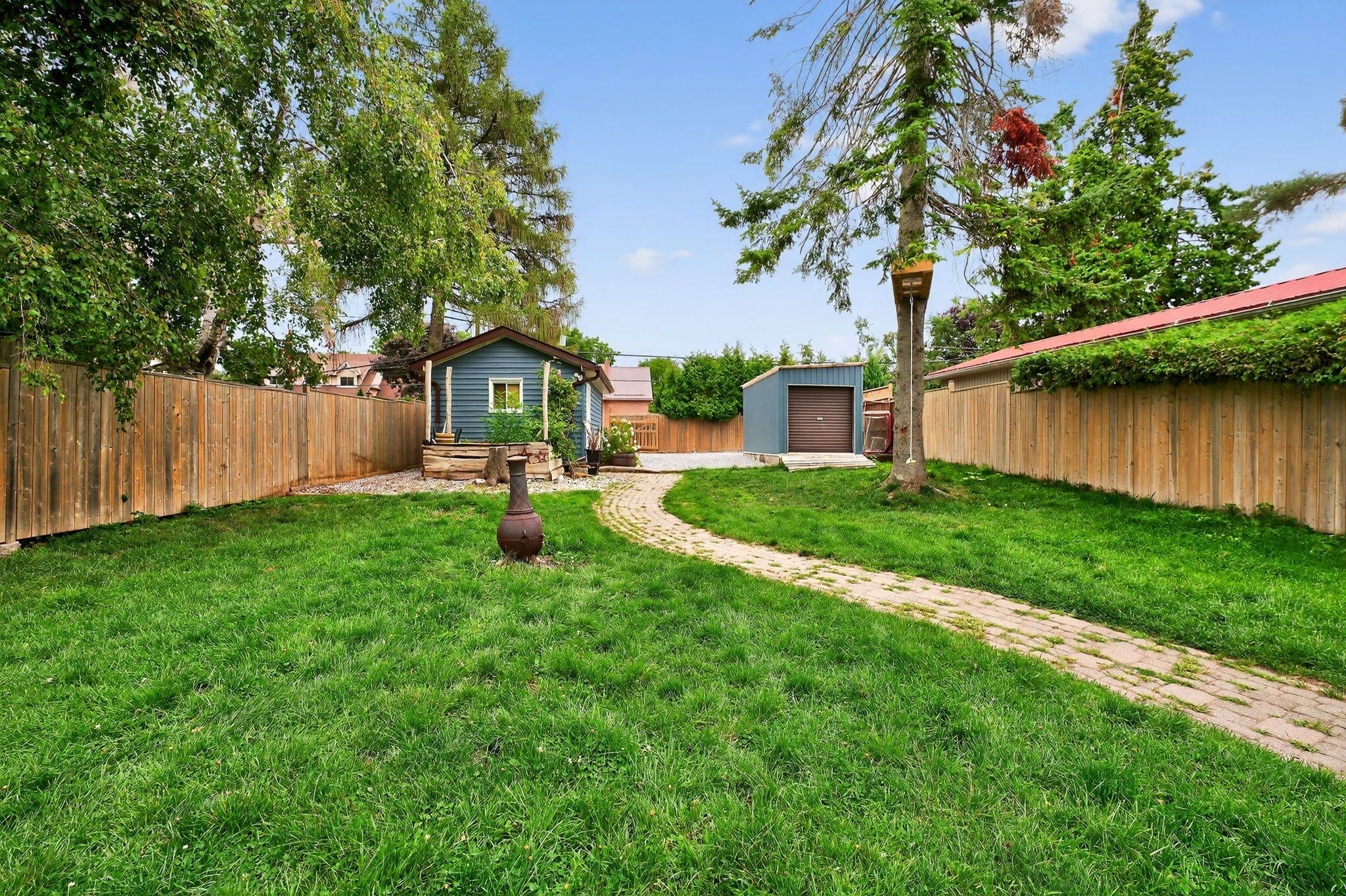 Brock, ON L0K 1A0,142 Cedar Beach RD