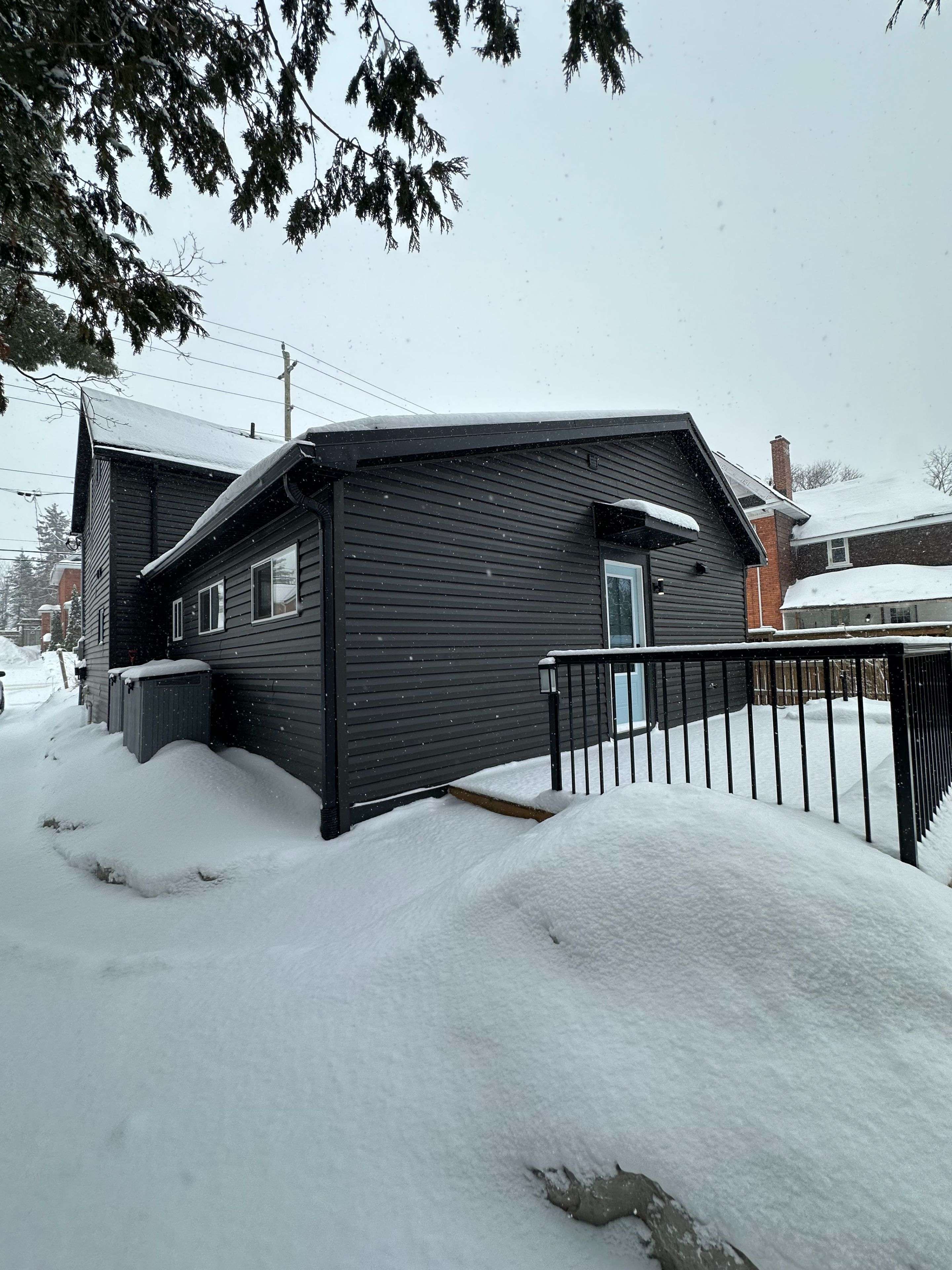 Orillia, ON L3V 3B8,274 Mississaga ST W #Unit C