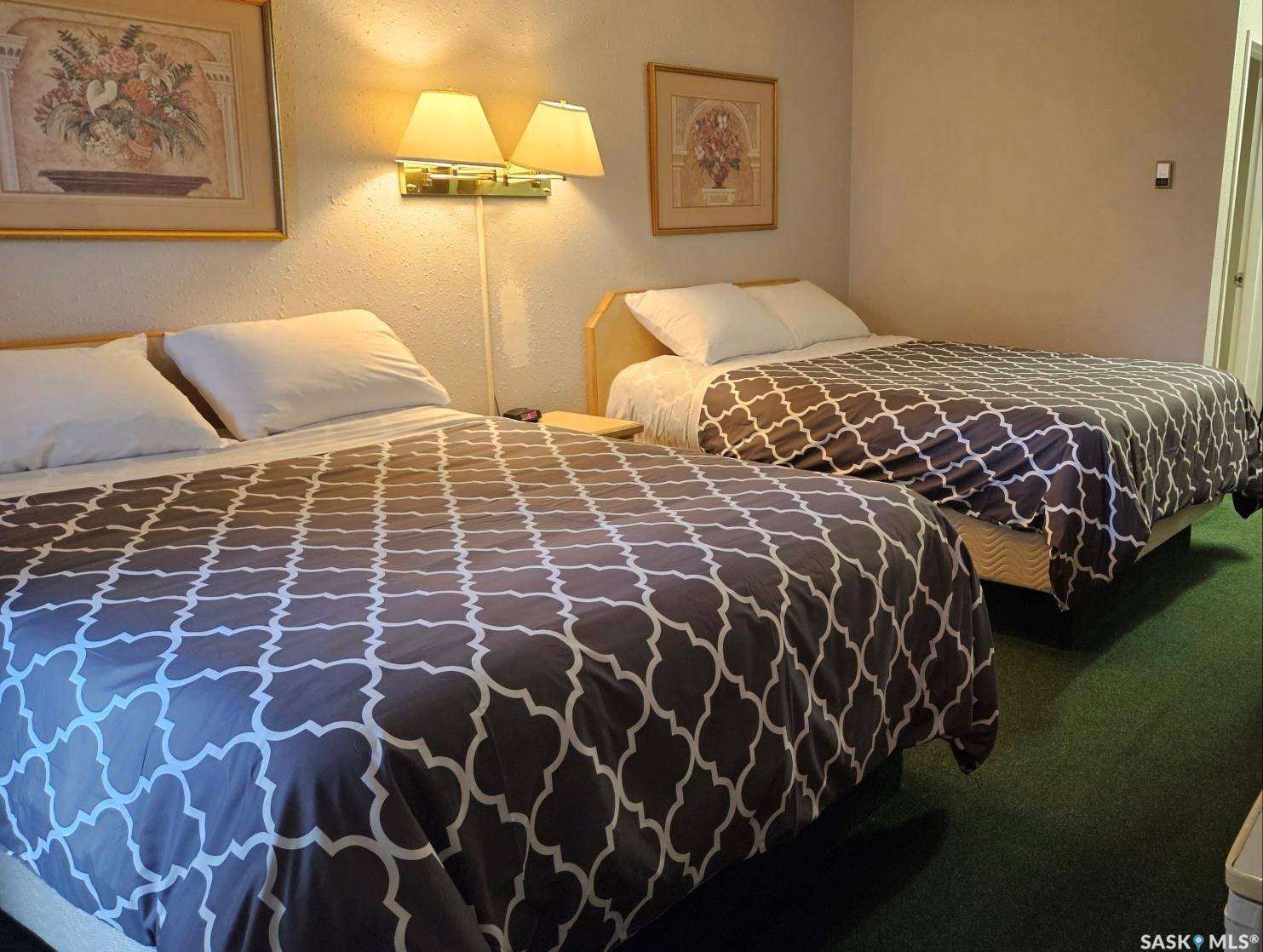 Weyburn, SK S4H 2J8,238 Sims AVENUE