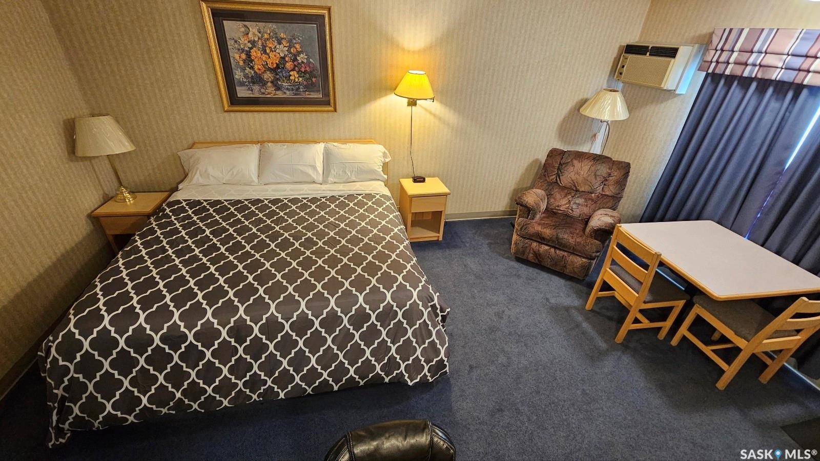 Weyburn, SK S4H 2J8,238 Sims AVENUE