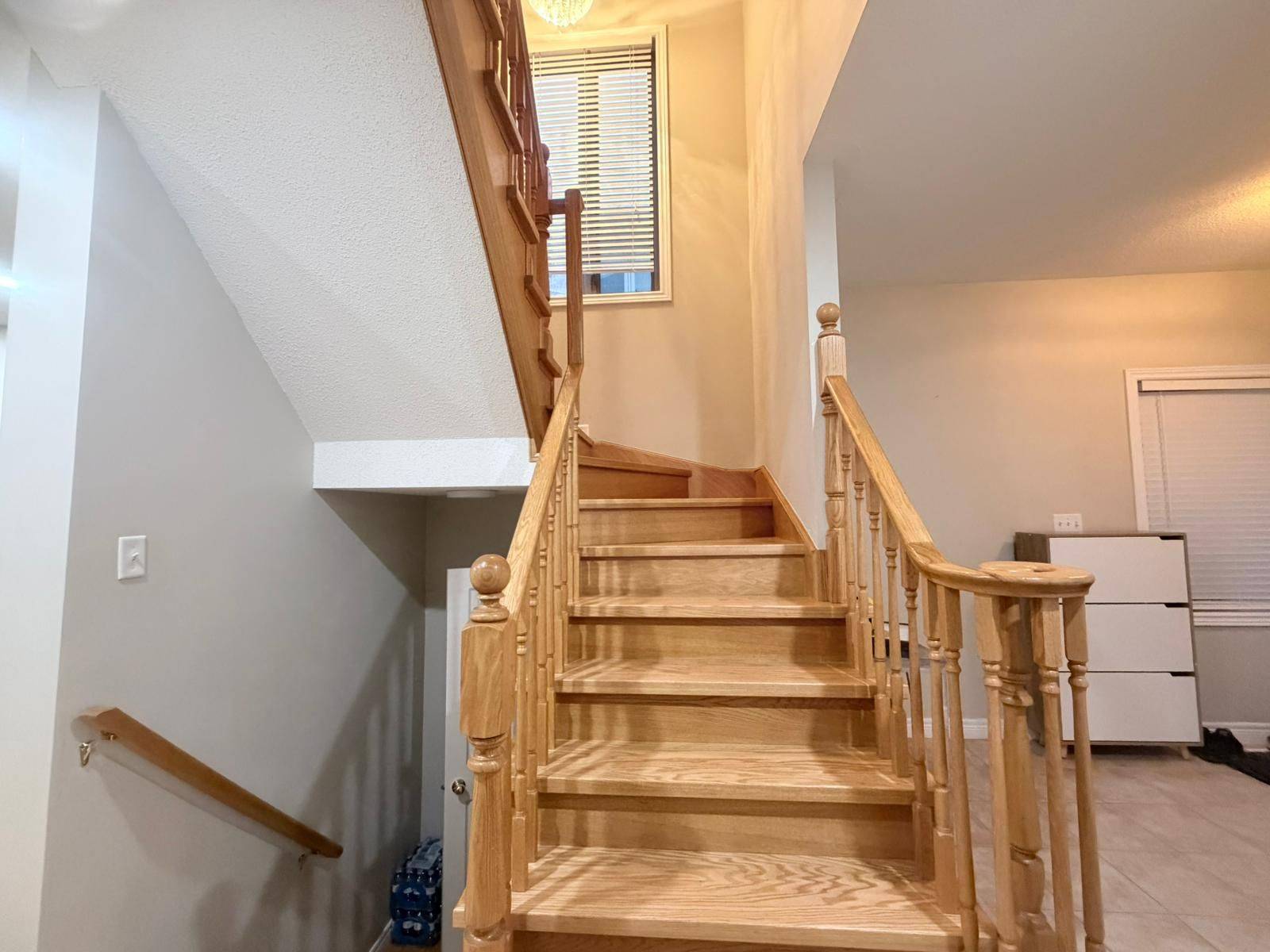 Brampton, ON L7A 1V6,14 Viceroy CRES