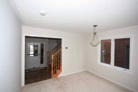 Brampton, ON L6P 3P8,4 Apple Valley WAY #Main