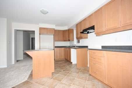 Brampton, ON L6P 3P8,4 Apple Valley WAY #Main