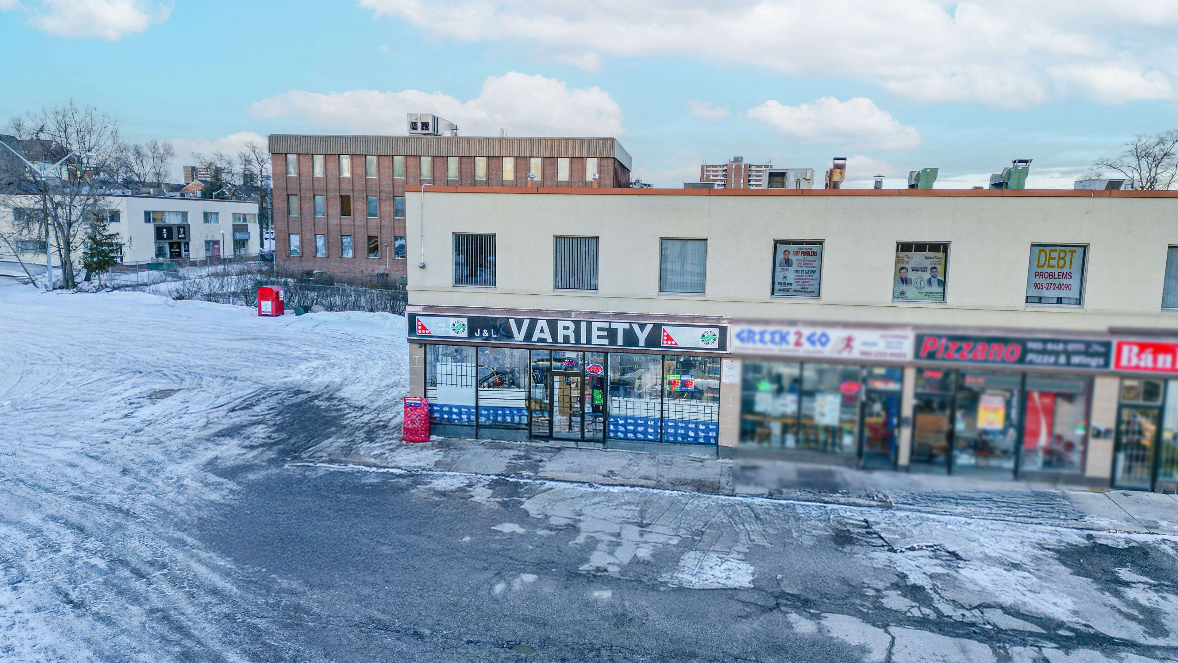 Mississauga, ON L4Y 2C4,1125 Dundas ST E #01