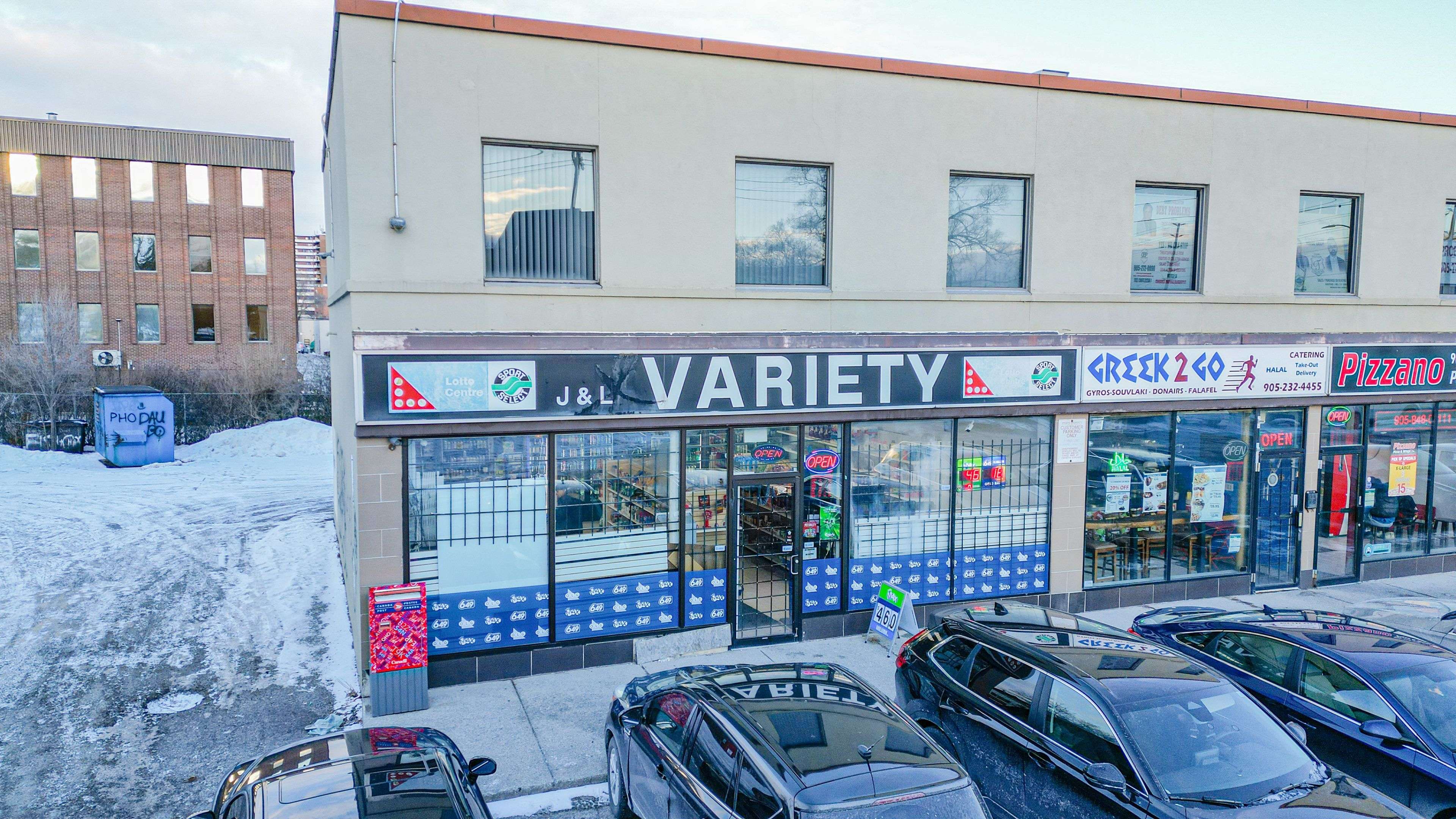 Mississauga, ON L4Y 2C4,1125 Dundas ST E #01