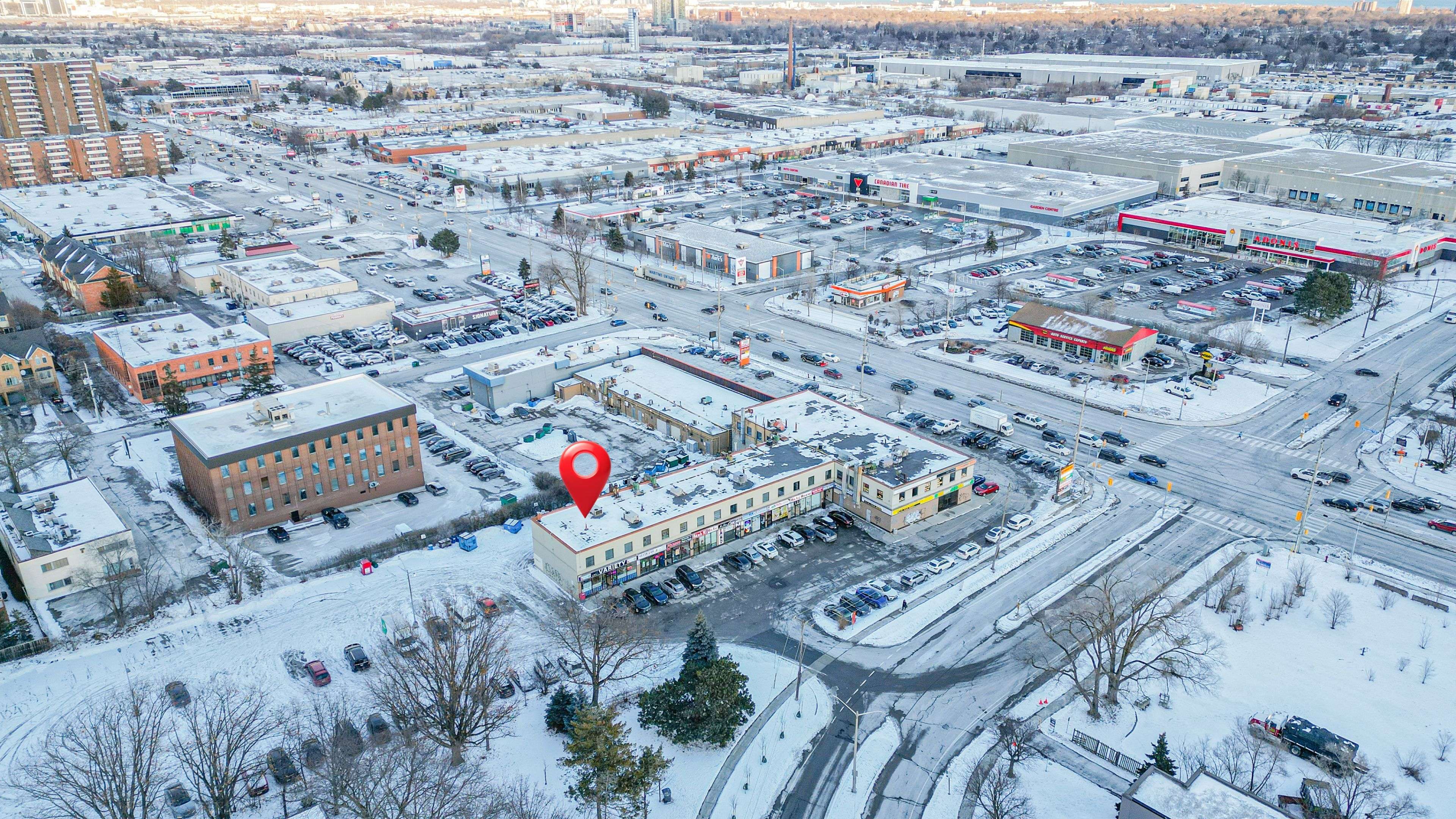 Mississauga, ON L4Y 2C4,1125 Dundas ST E #01