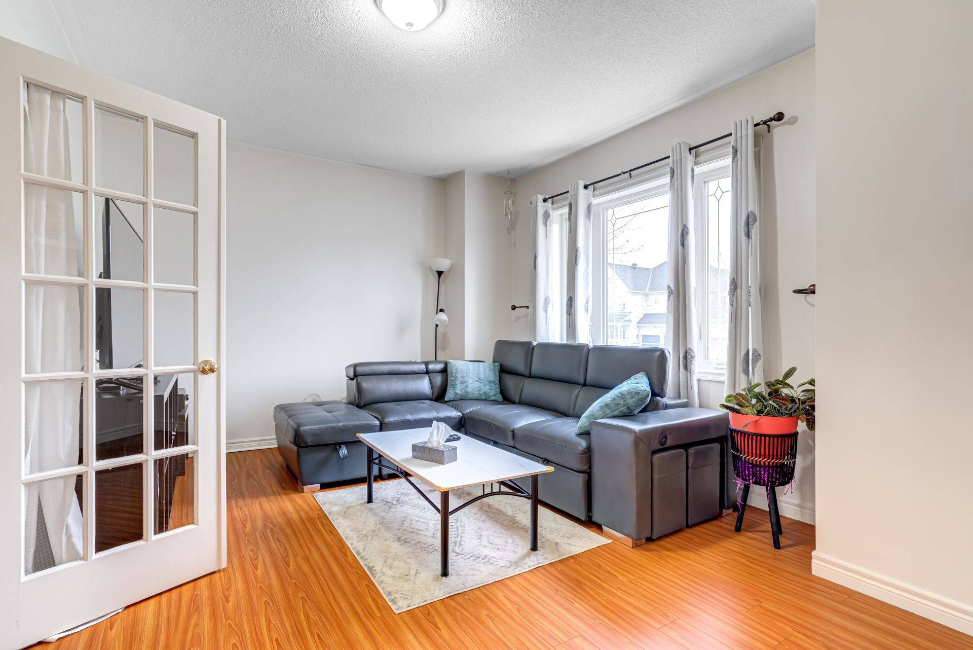 Brampton, ON L6P 1C5,19 Treeline BLVD S