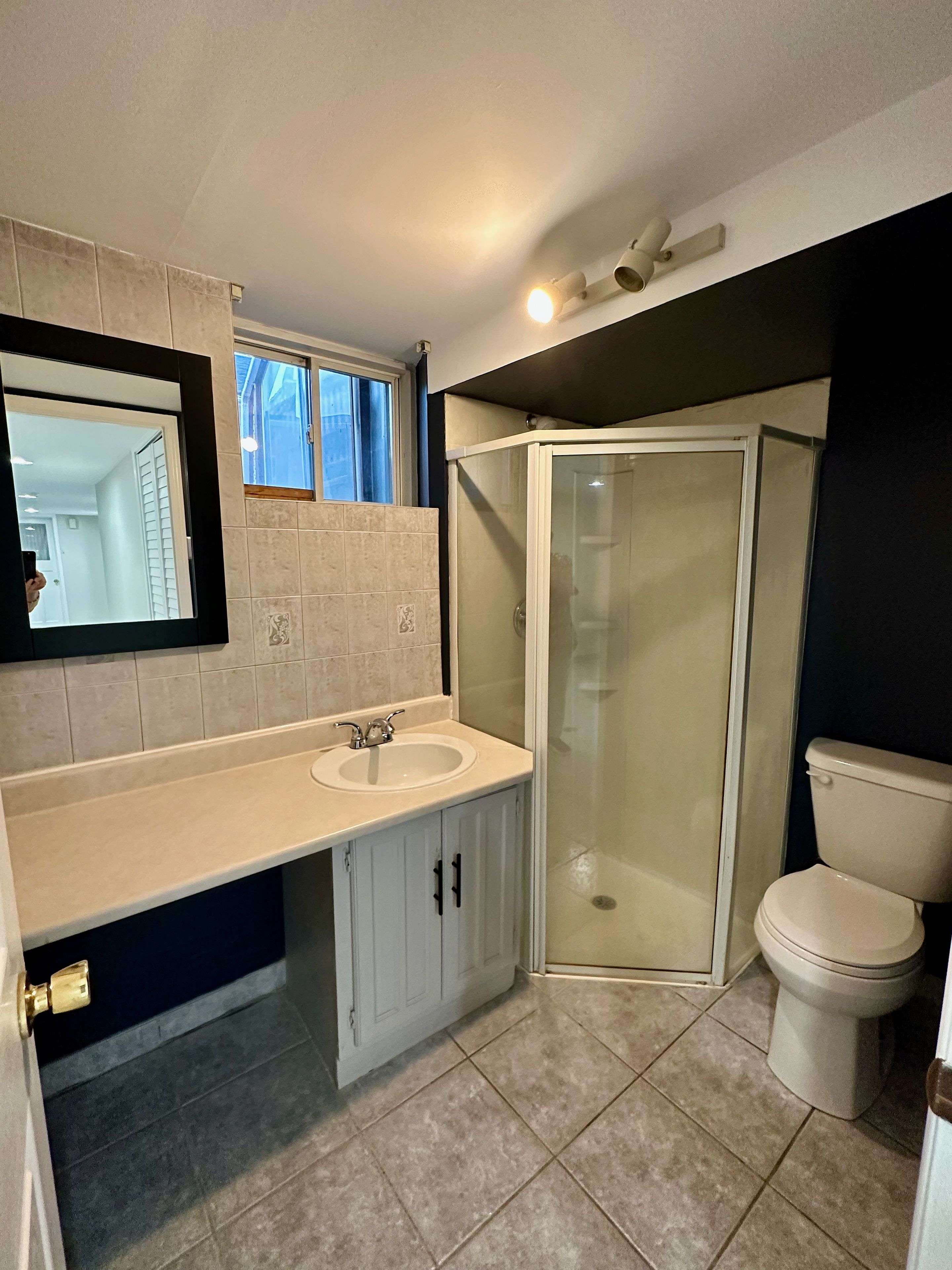 Toronto W03, ON M6E 3Y3,113 Kirknewton RD