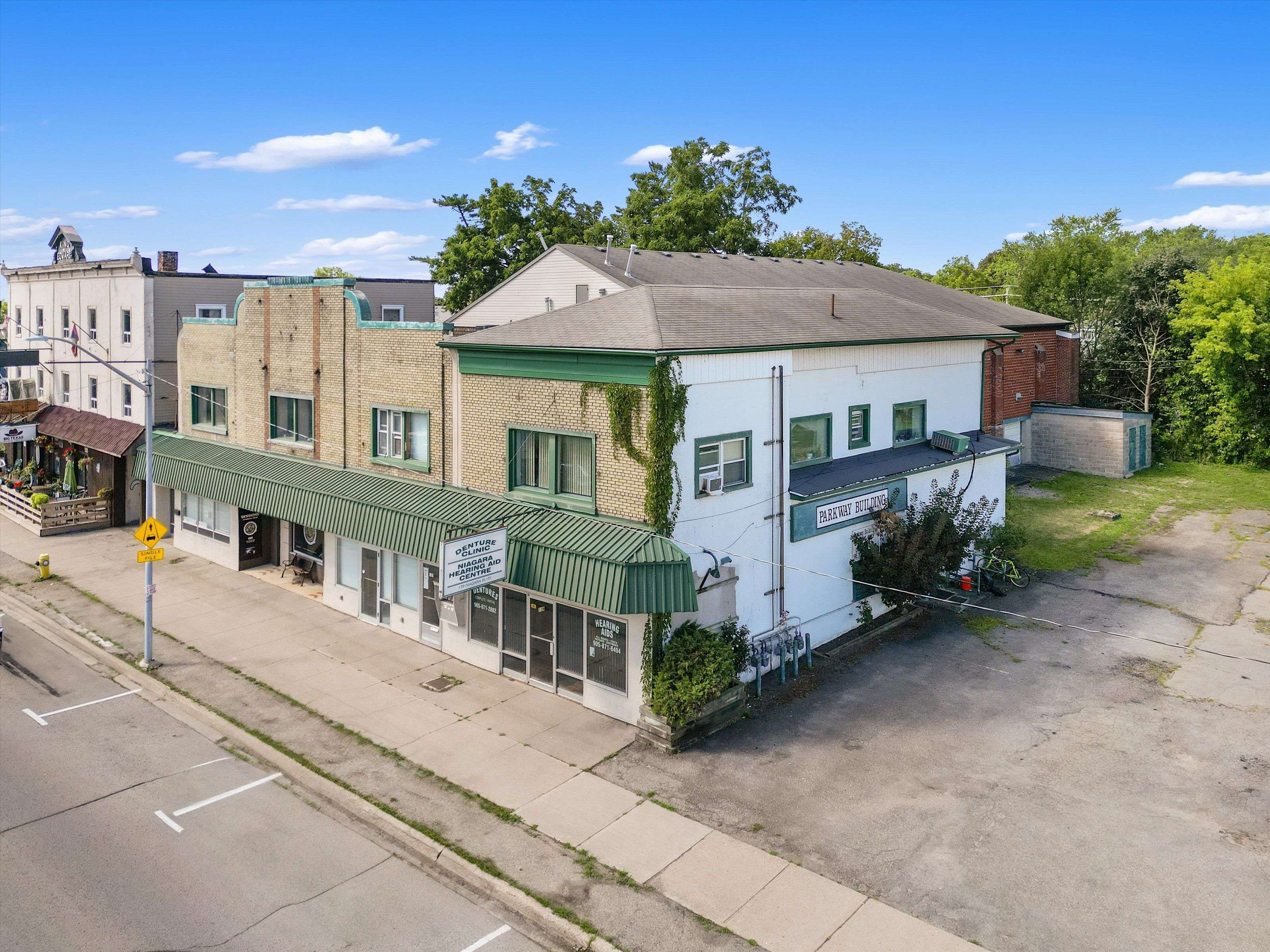 Fort Erie, ON L2A 3G6,131-139 Niagara BLVD