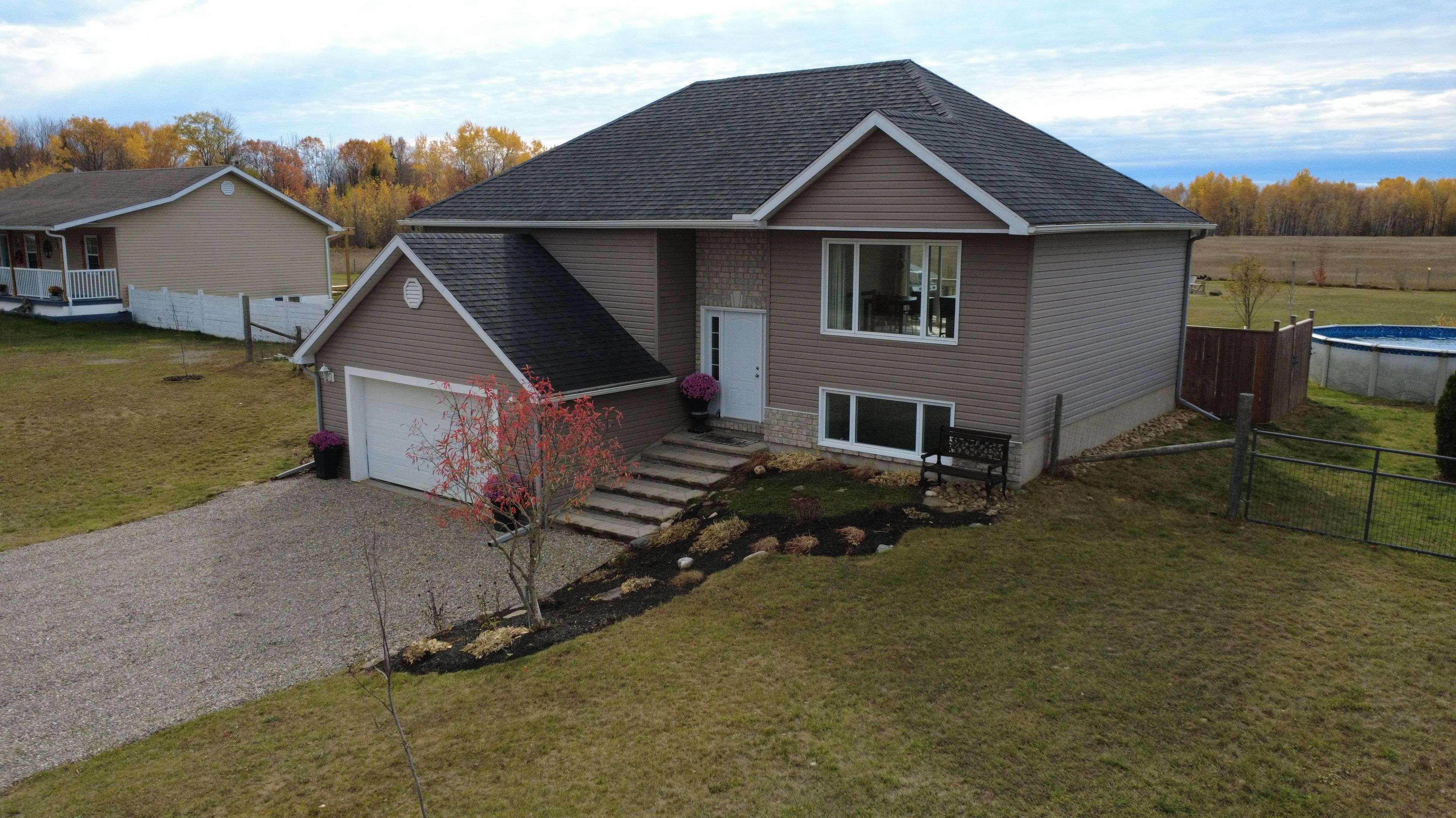 Horton, ON K7V 3Z6,2431 EADY RD