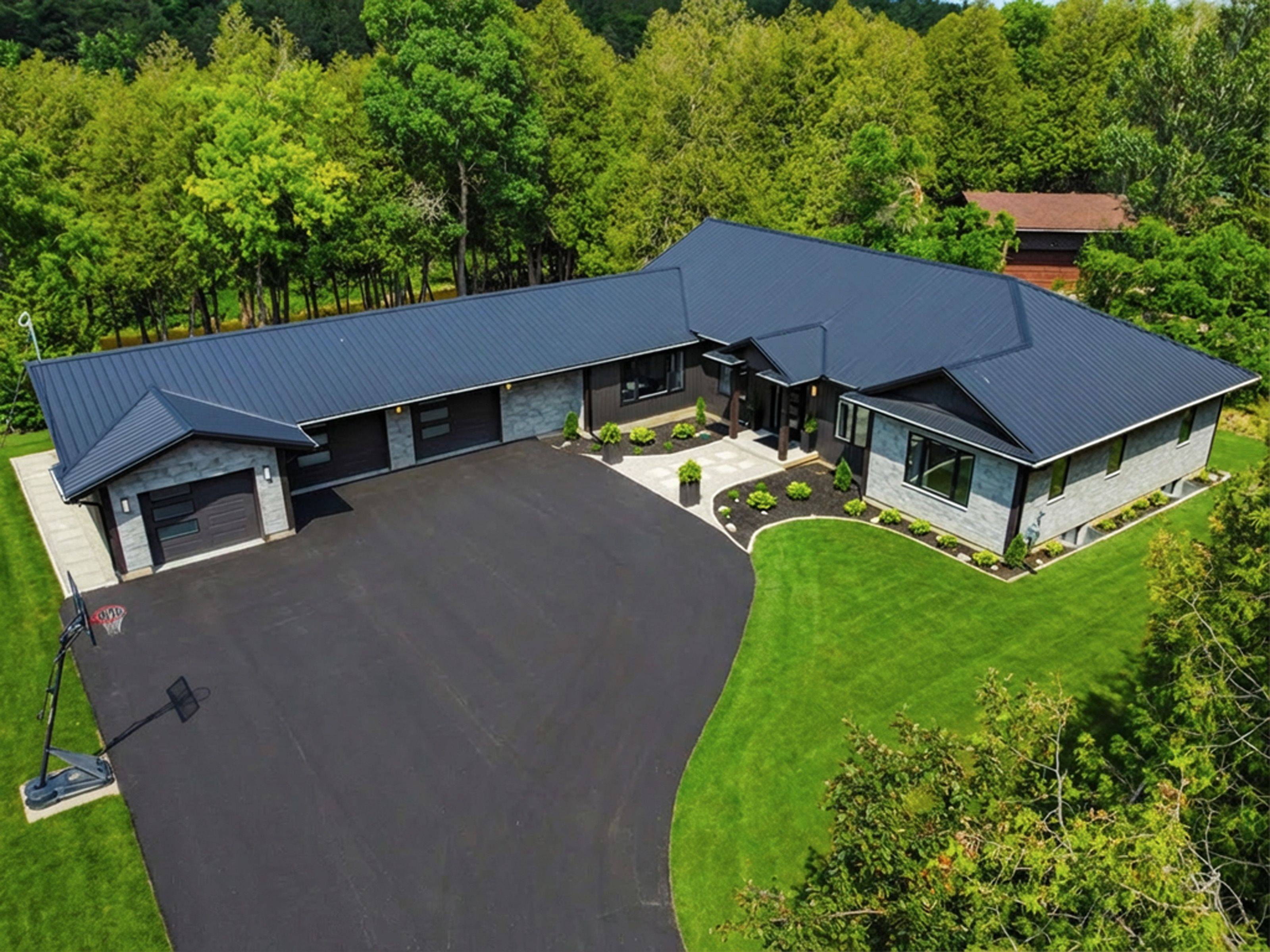 Centre Wellington, ON N0B 1S0,442 South River RD