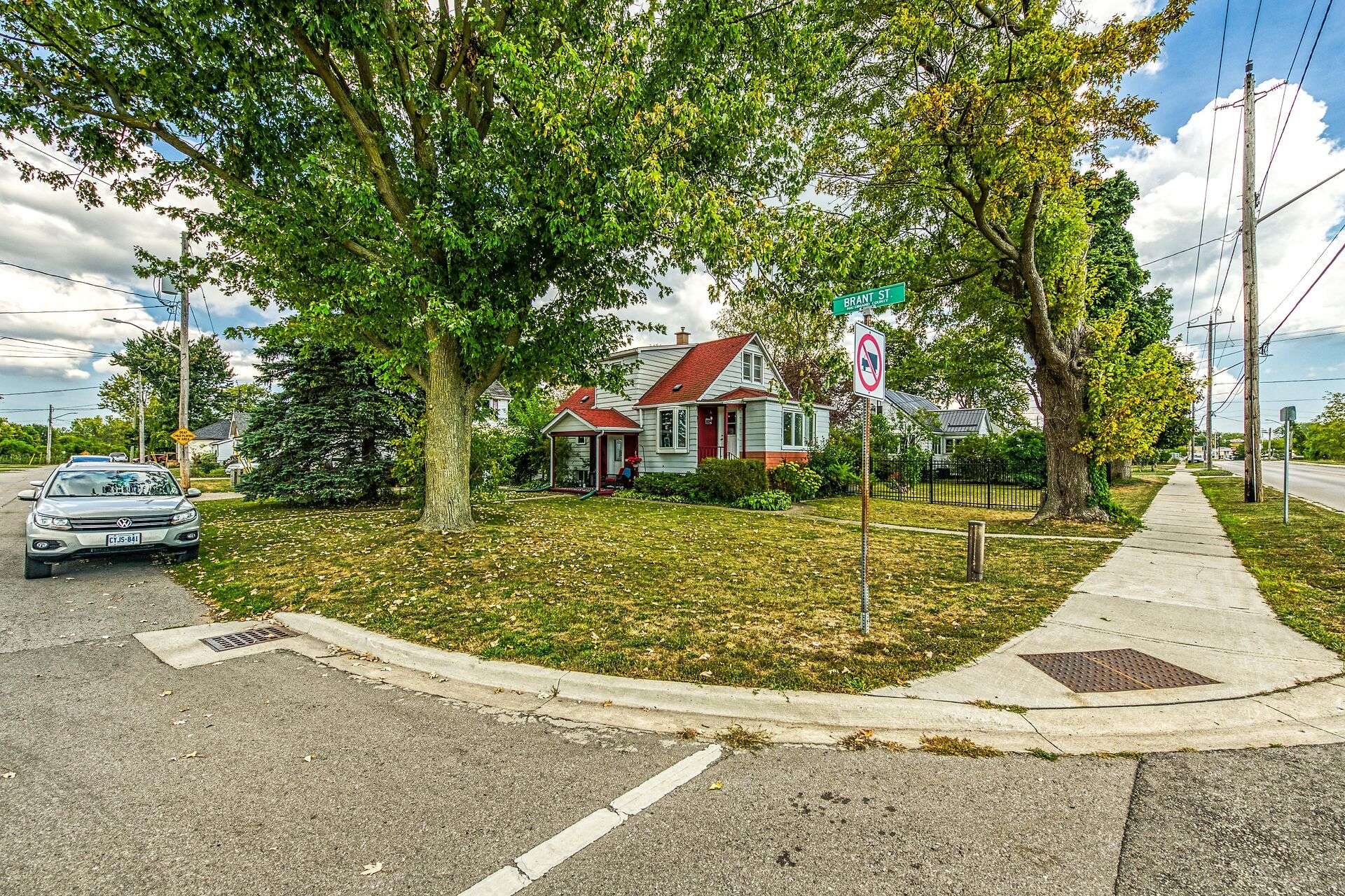 Haldimand, ON N1A 1H4,805 Broad ST E