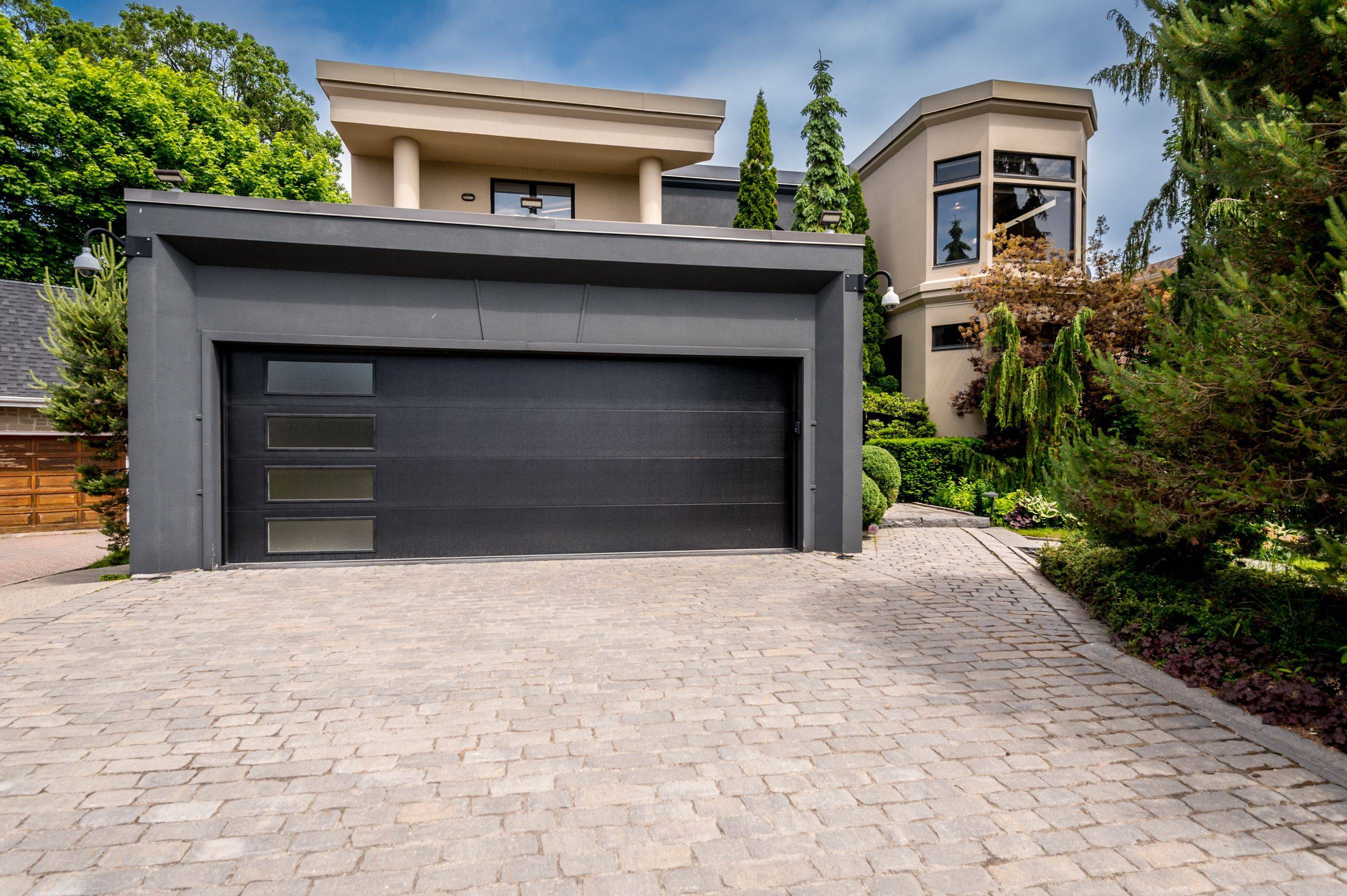 Kingston, ON K7M 7W7,3 Authors LN