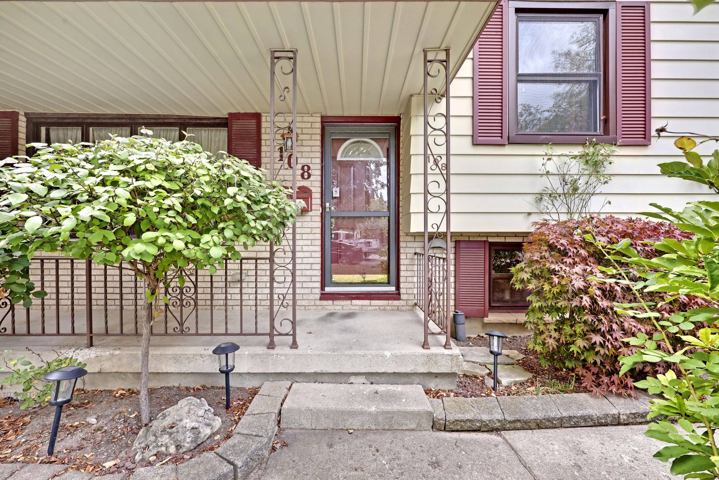 London East, ON N5Y 4A4,108 Cecilia PL #MAIN FLOOR