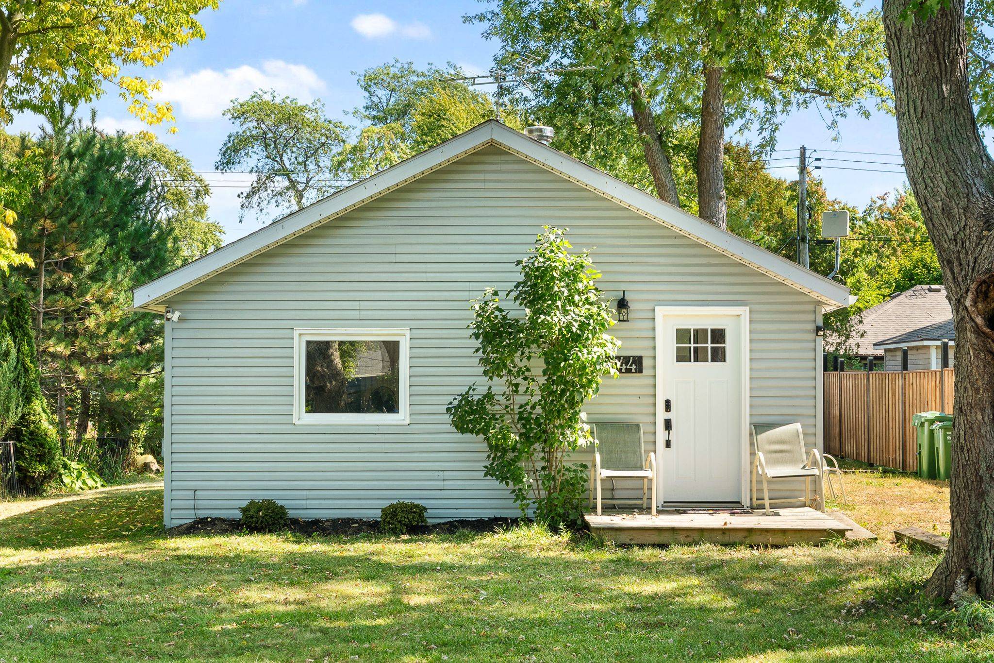 Essex, ON N0R 1G0,144 Lincoln CT