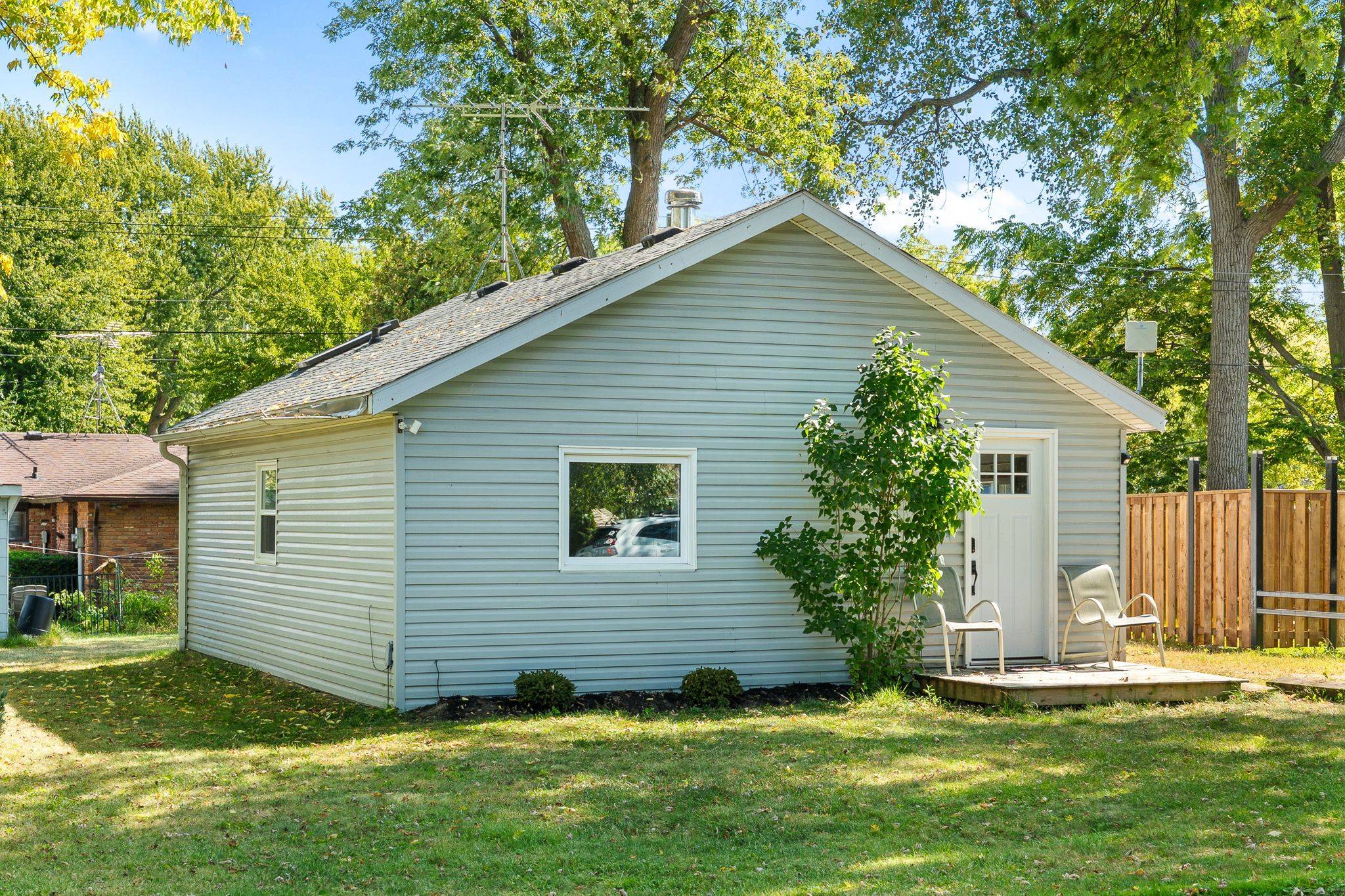 Essex, ON N0R 1G0,144 Lincoln CT