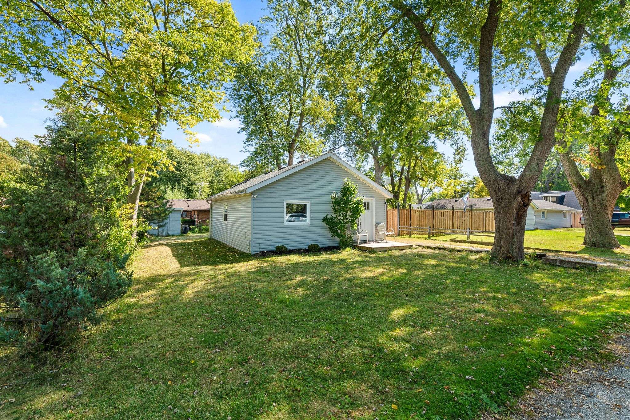 Essex, ON N0R 1G0,144 Lincoln CT