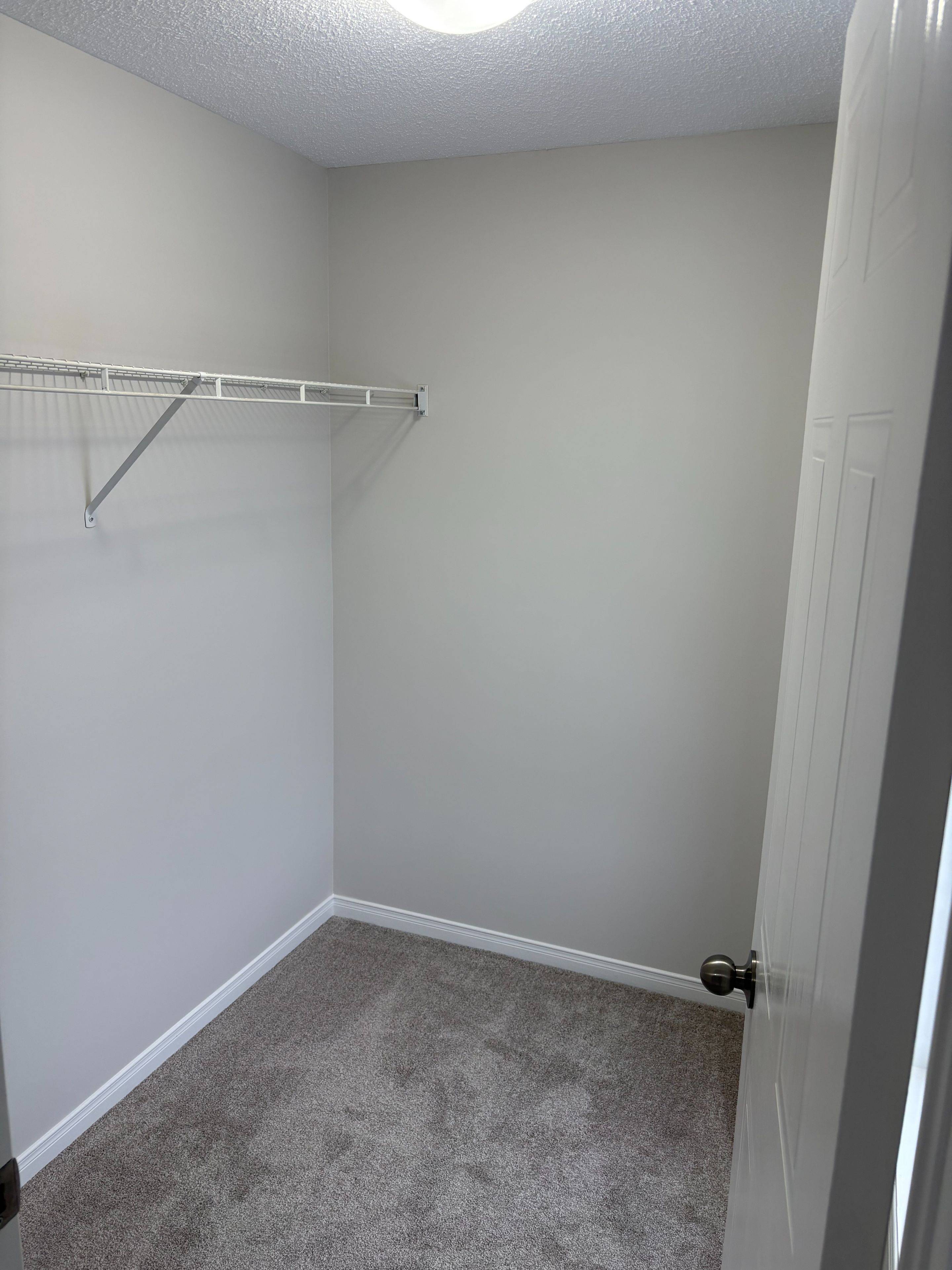 Waterloo, ON N2V 2V2,600 White Elm BLVD #6