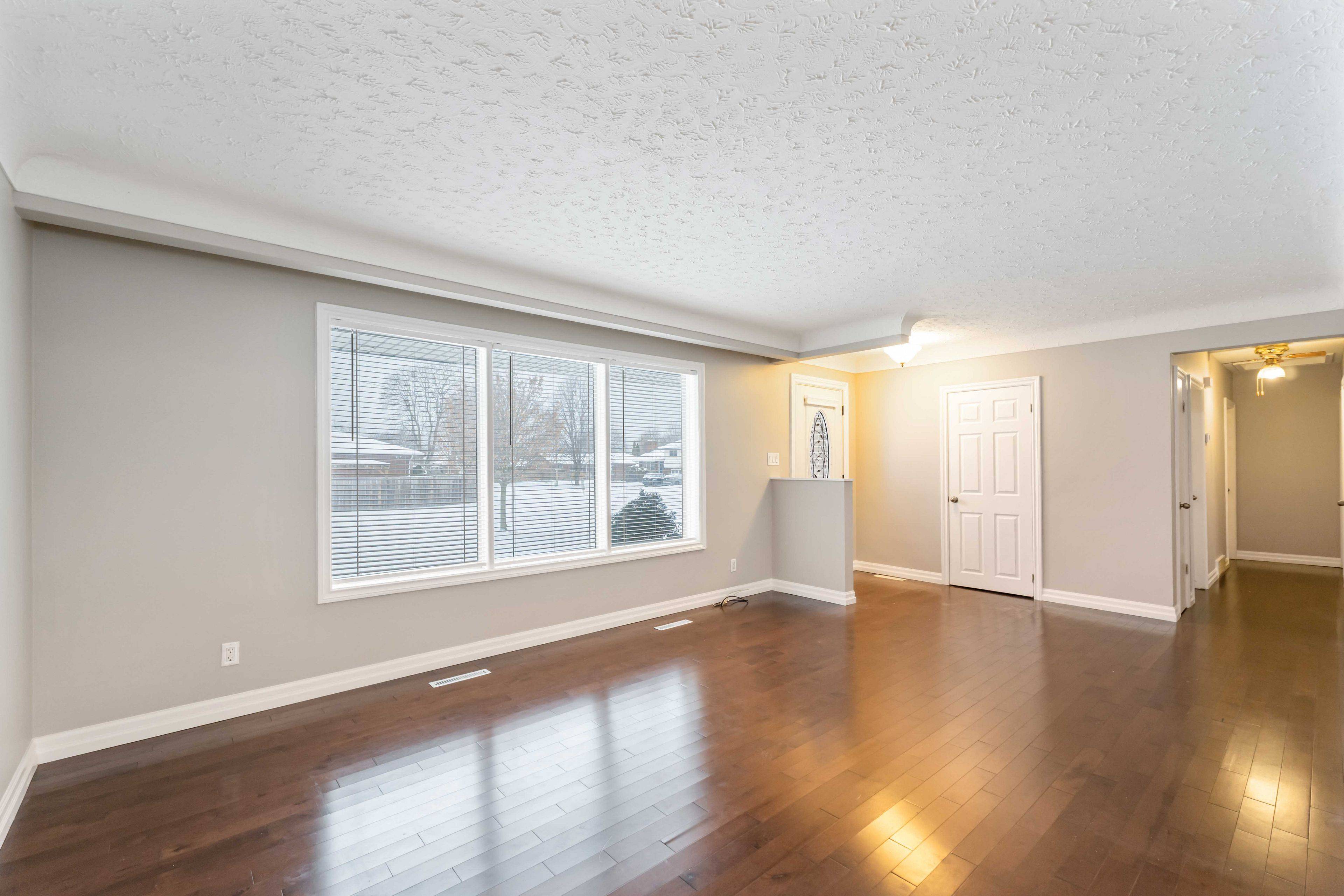 St. Catharines, ON L2M 4N3,64 Woodelm DR