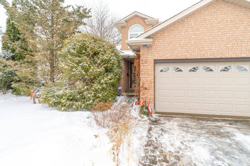 Guelph, ON N1C 1B7,20 Tanager DR