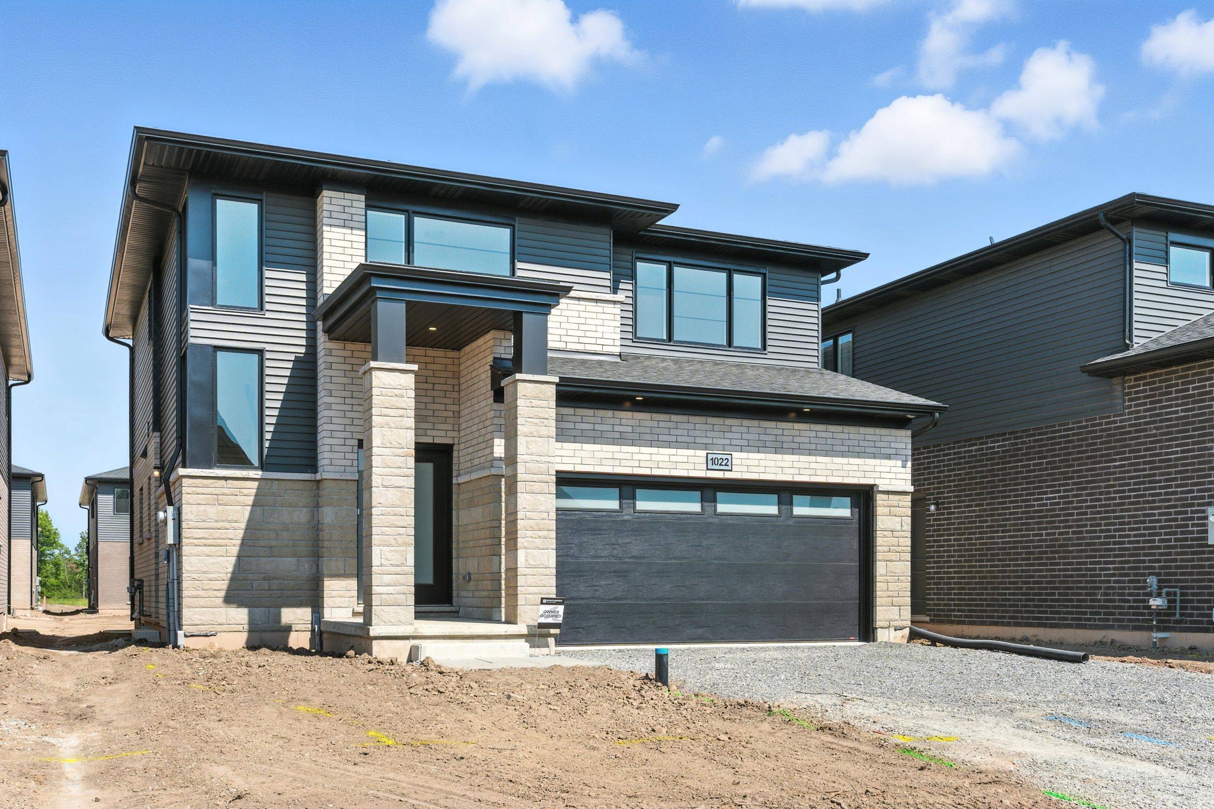 Fort Erie, ON L2A 4M4,1022 Kraft RD N