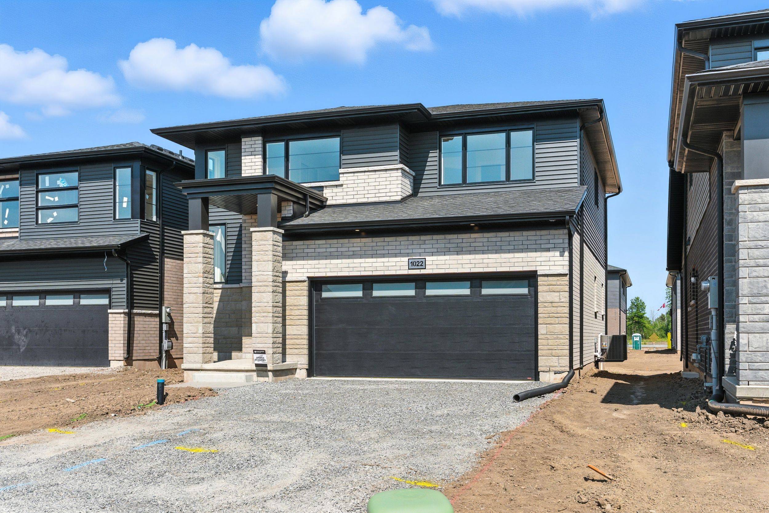 Fort Erie, ON L2A 4M4,1022 Kraft RD N