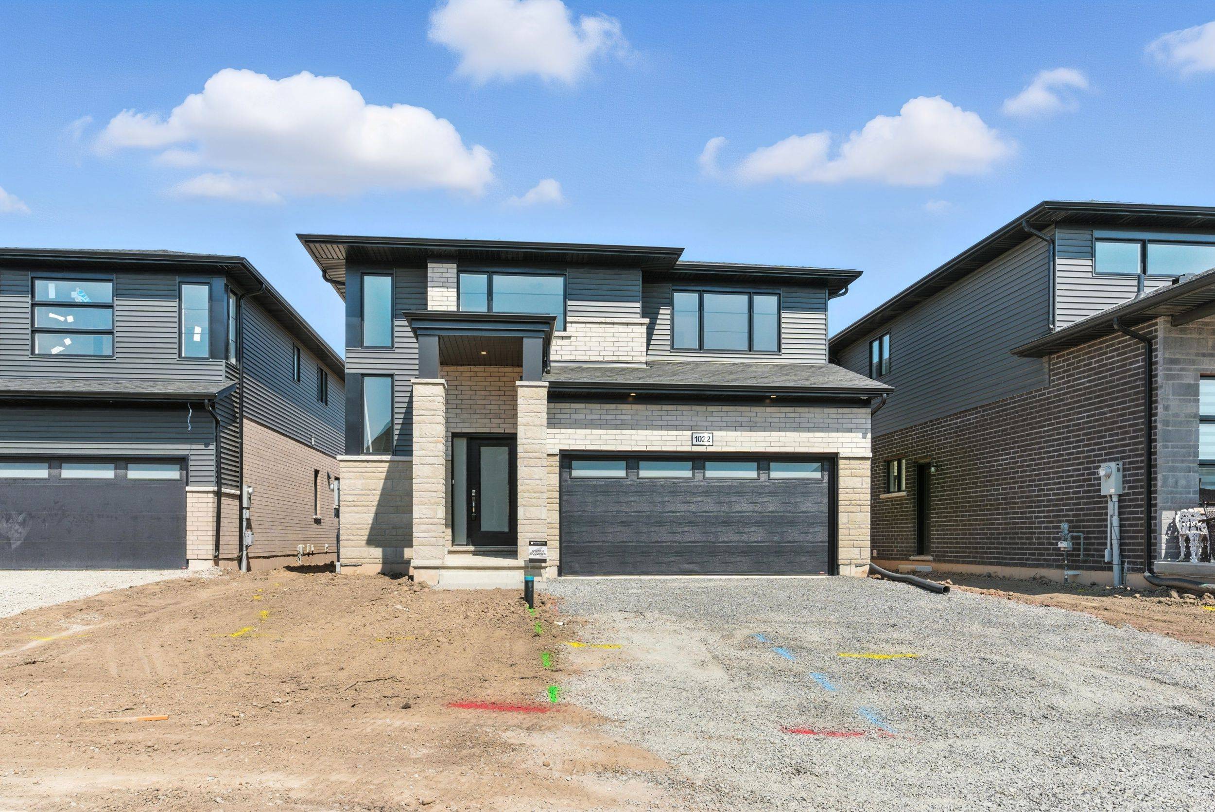 Fort Erie, ON L2A 4M4,1022 Kraft RD N