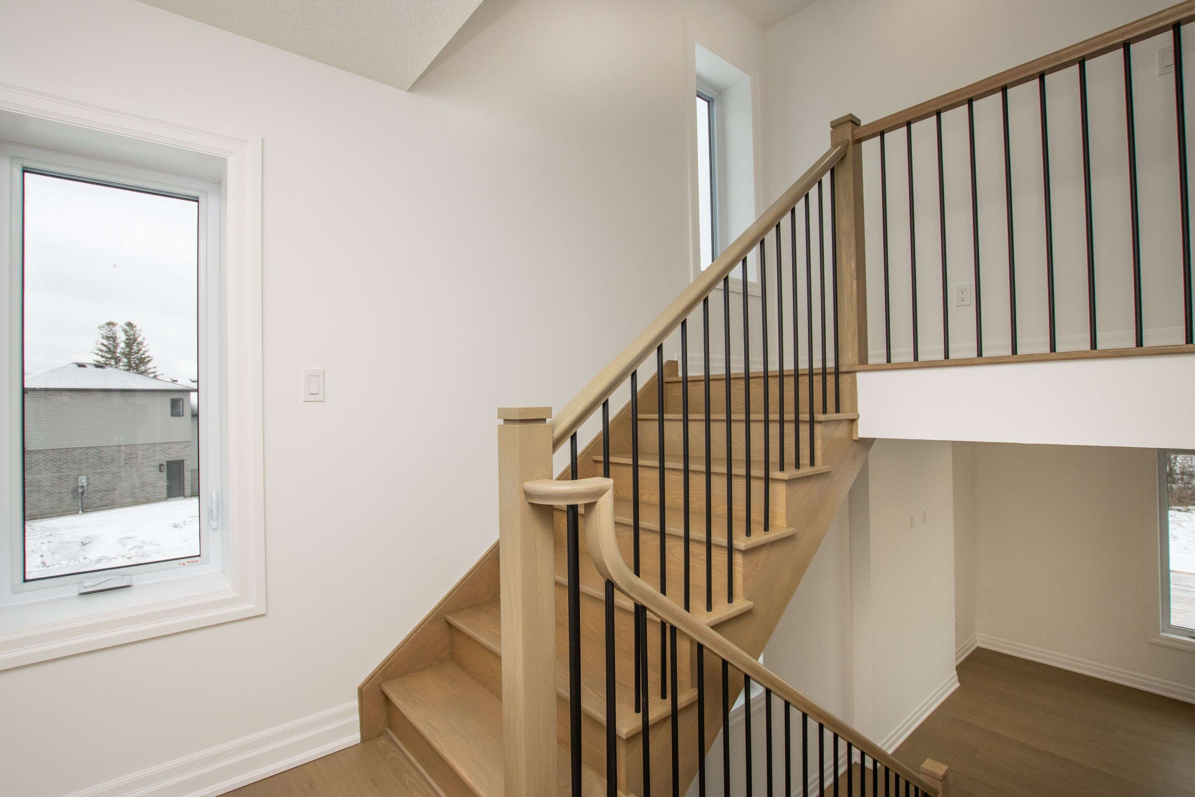 Strathroy-caradoc, ON N0L 1W0,534 REGENT ST