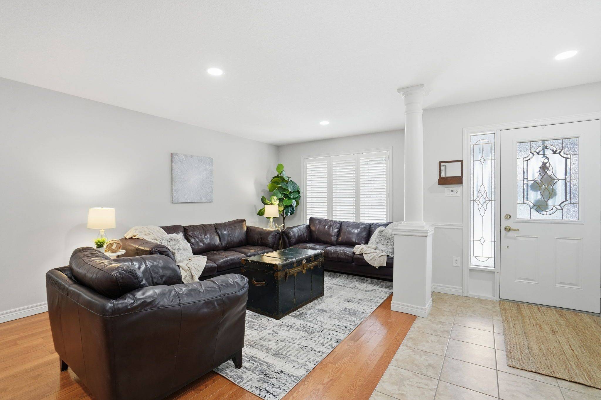 Grimsby, ON L3M 0B4,144 Sumner CRES