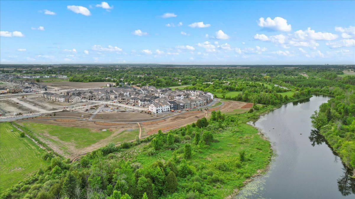 Stittsville - Munster - Richmond, ON K0A 2Z0,1020 Charolais PL