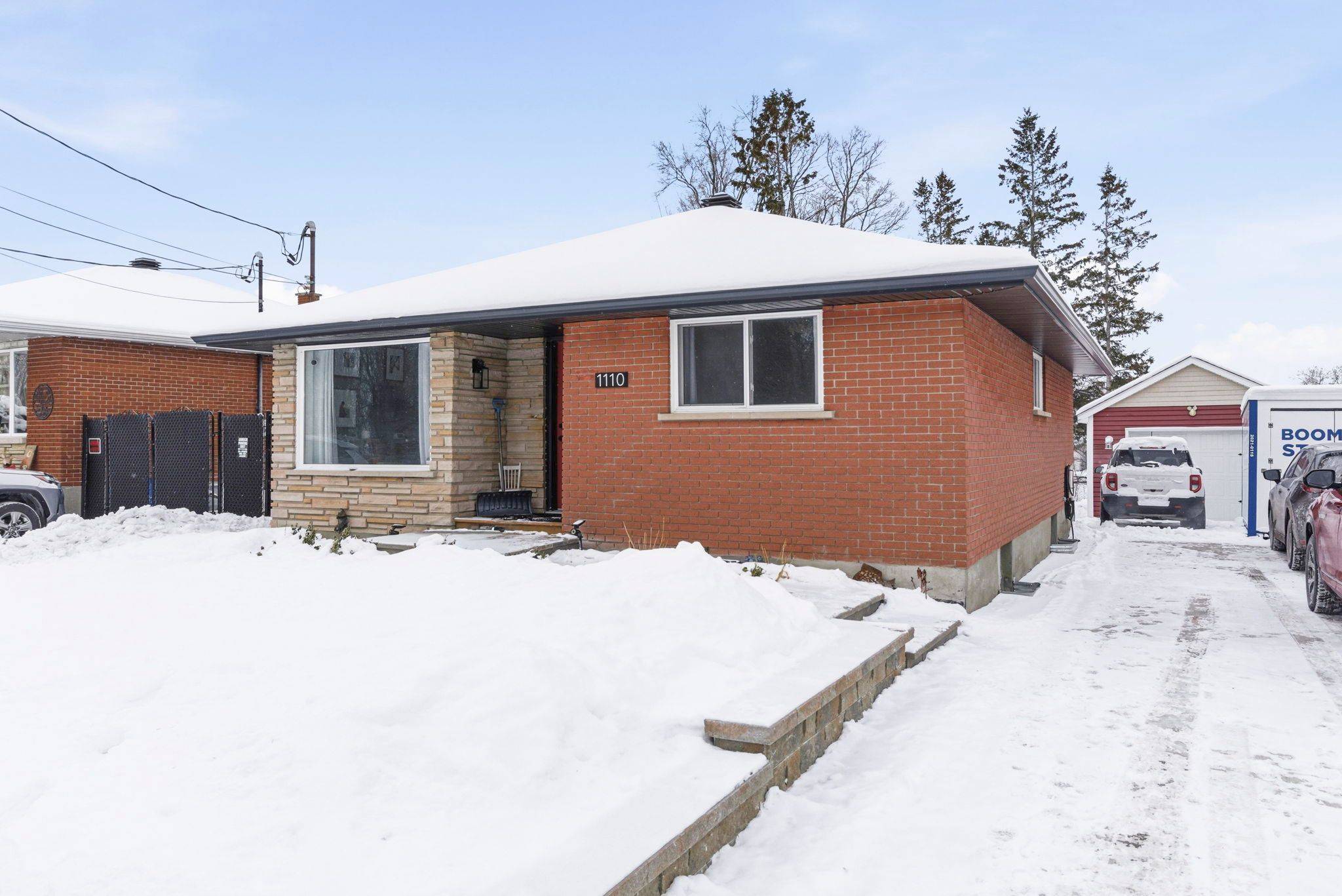 Cornwall, ON K6H 4Y7,1110 Carleton ST