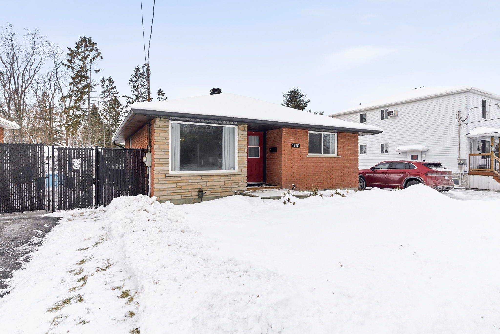 Cornwall, ON K6H 4Y7,1110 Carleton ST