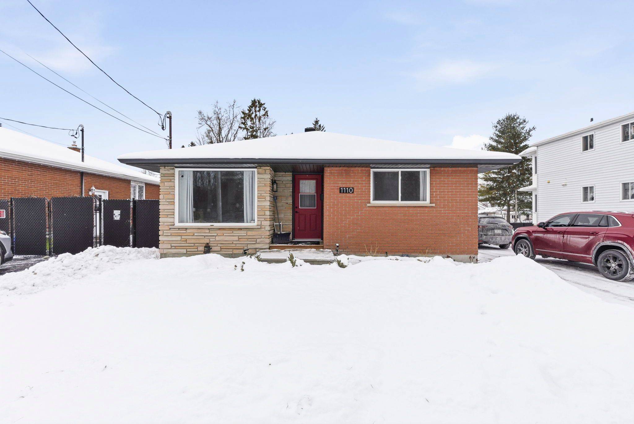 Cornwall, ON K6H 4Y7,1110 Carleton ST