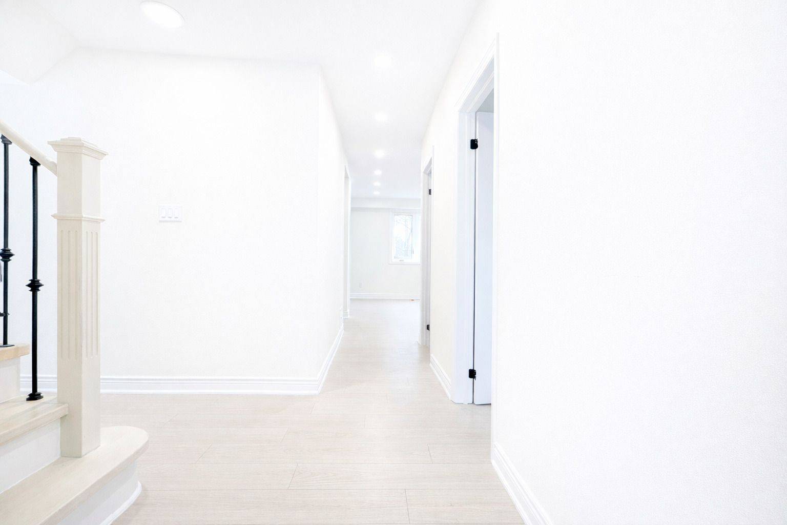 Kitchener, ON N2M 2L6,384 Westwood DR #Upper