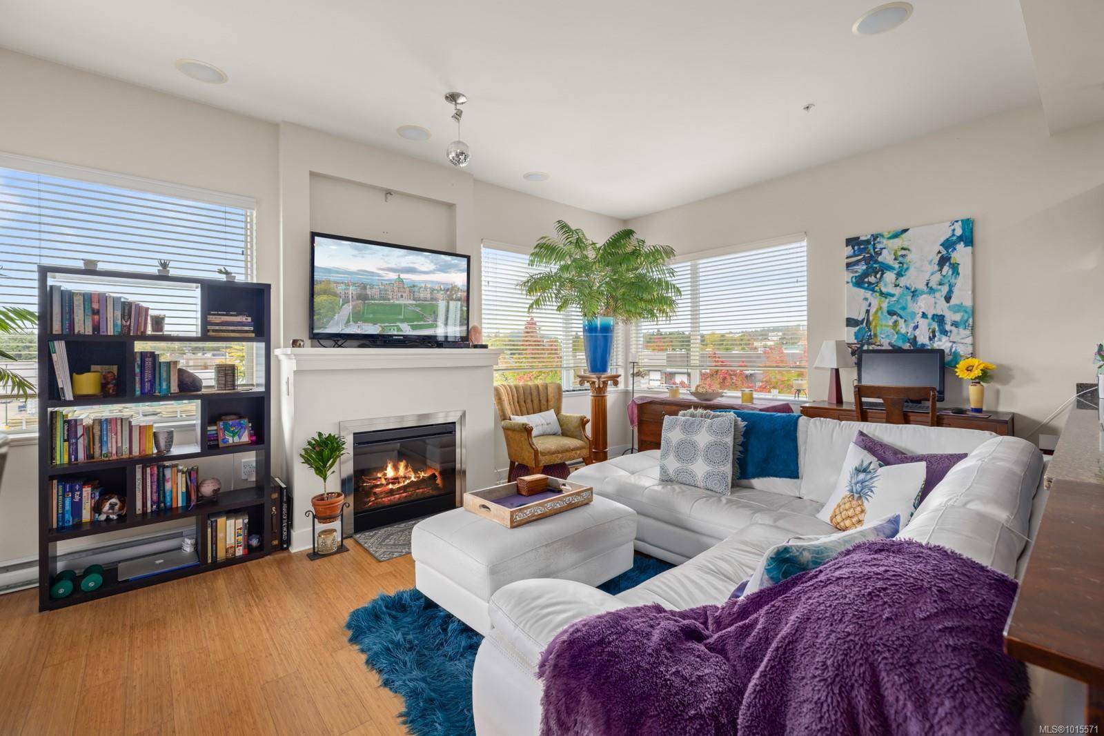 Saanich, BC V8Z 3E9,4394 West Saanich Rd #310