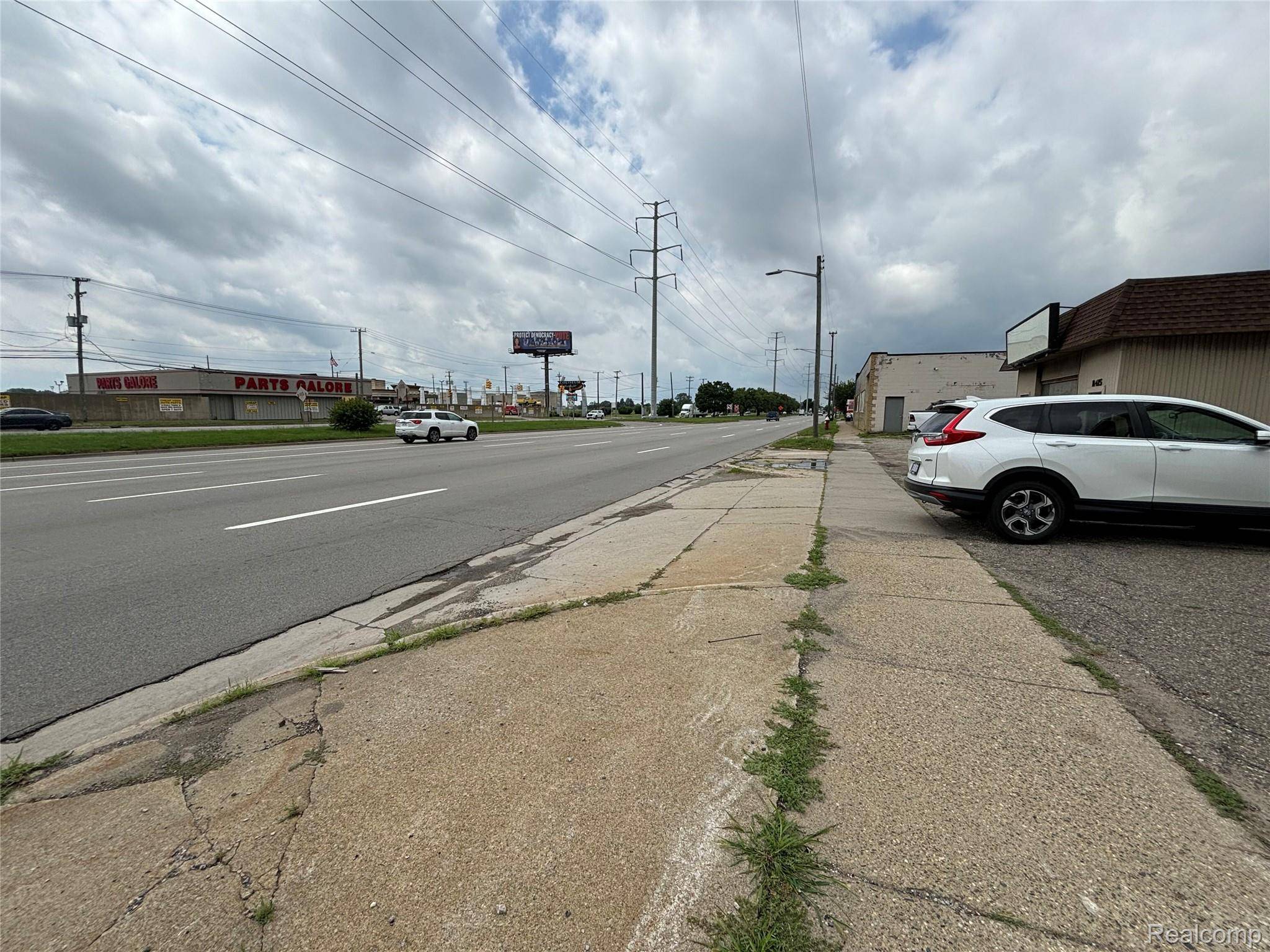 Warren, MI 48089,11429 E 8 Mile RD