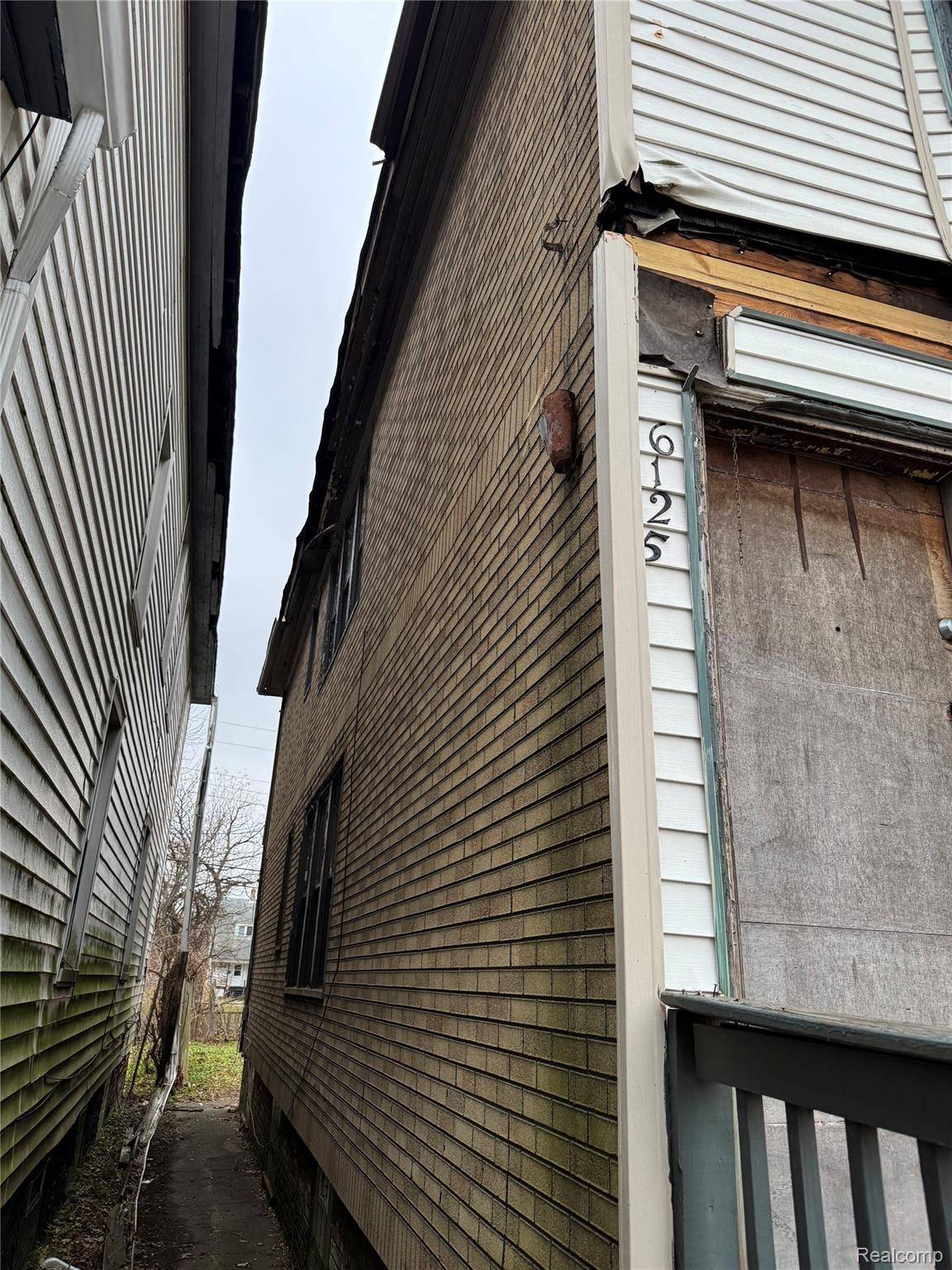 Detroit, MI 48213,6125 Seneca ST