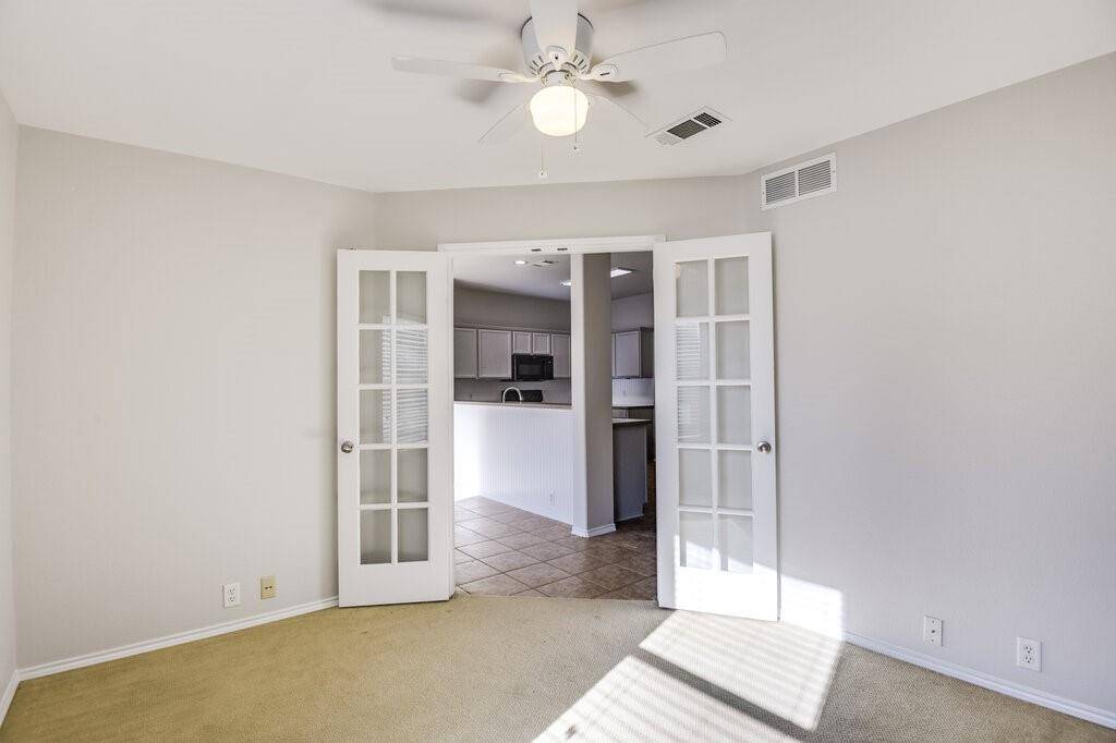 Waxahachie, TX 75165,127 Coyote Run