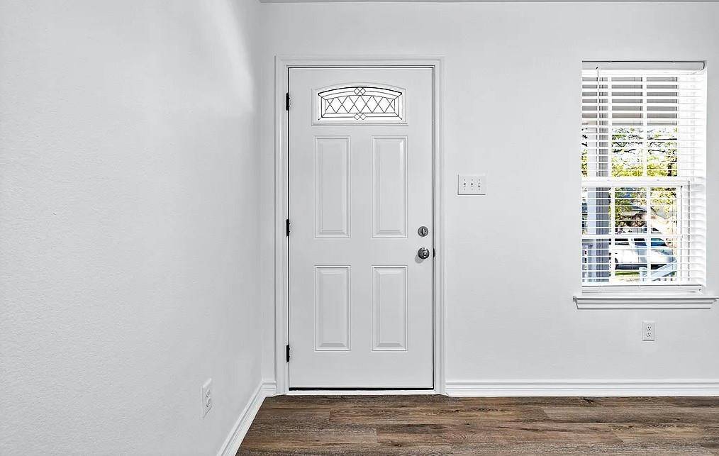 Denison, TX 75021,404 E Elm Street