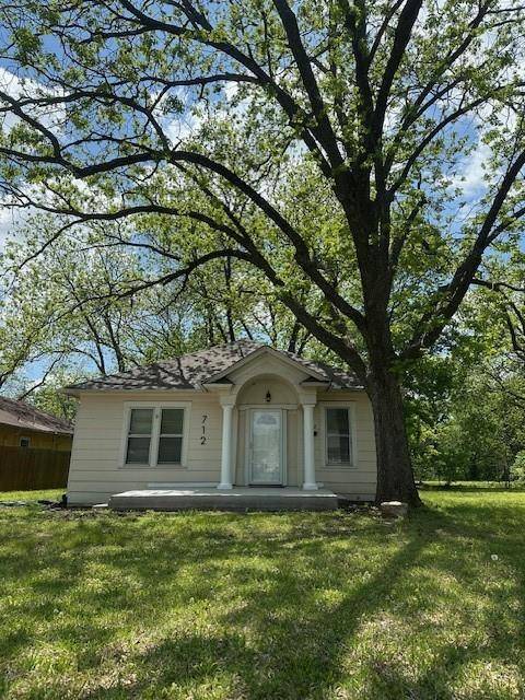 Whitesboro, TX 76273,712 E Main Street