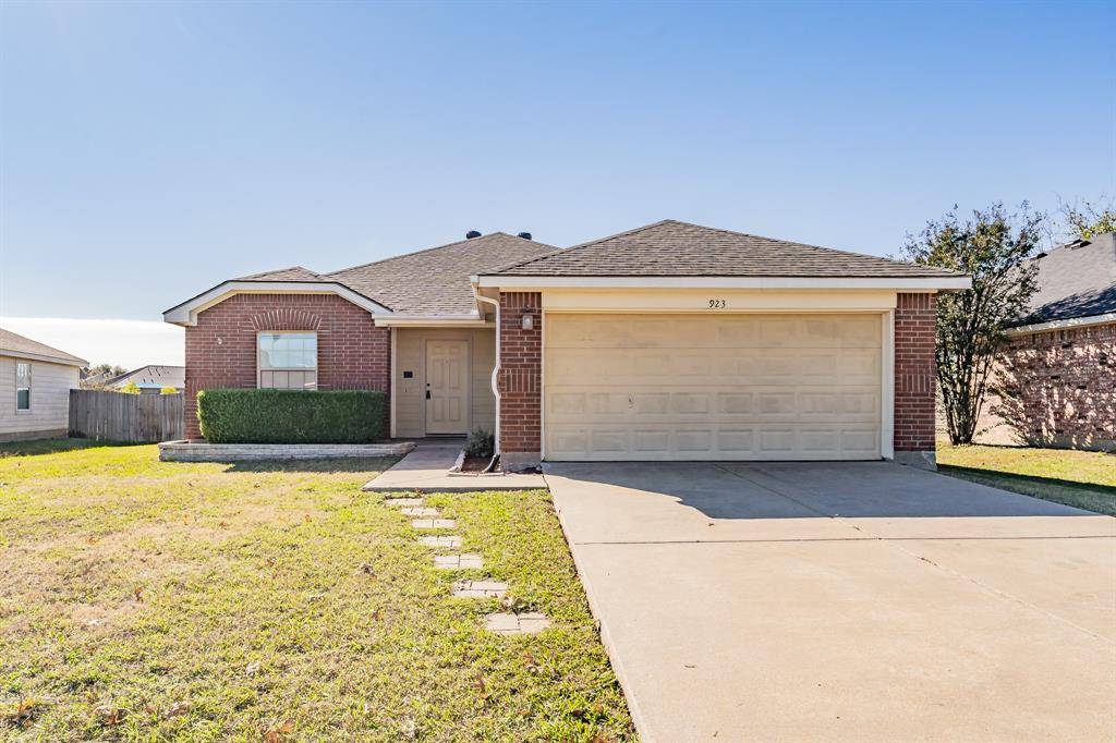 Burleson, TX 76028,923 Mckavett Drive