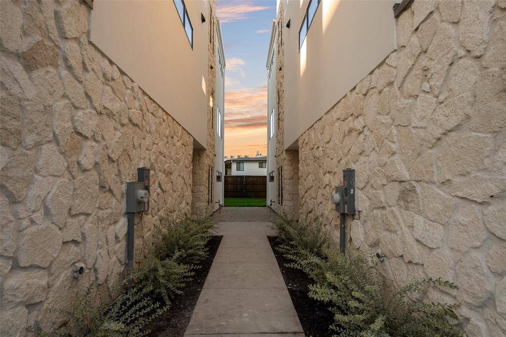 Dallas, TX 75204,1514 Holly Avenue