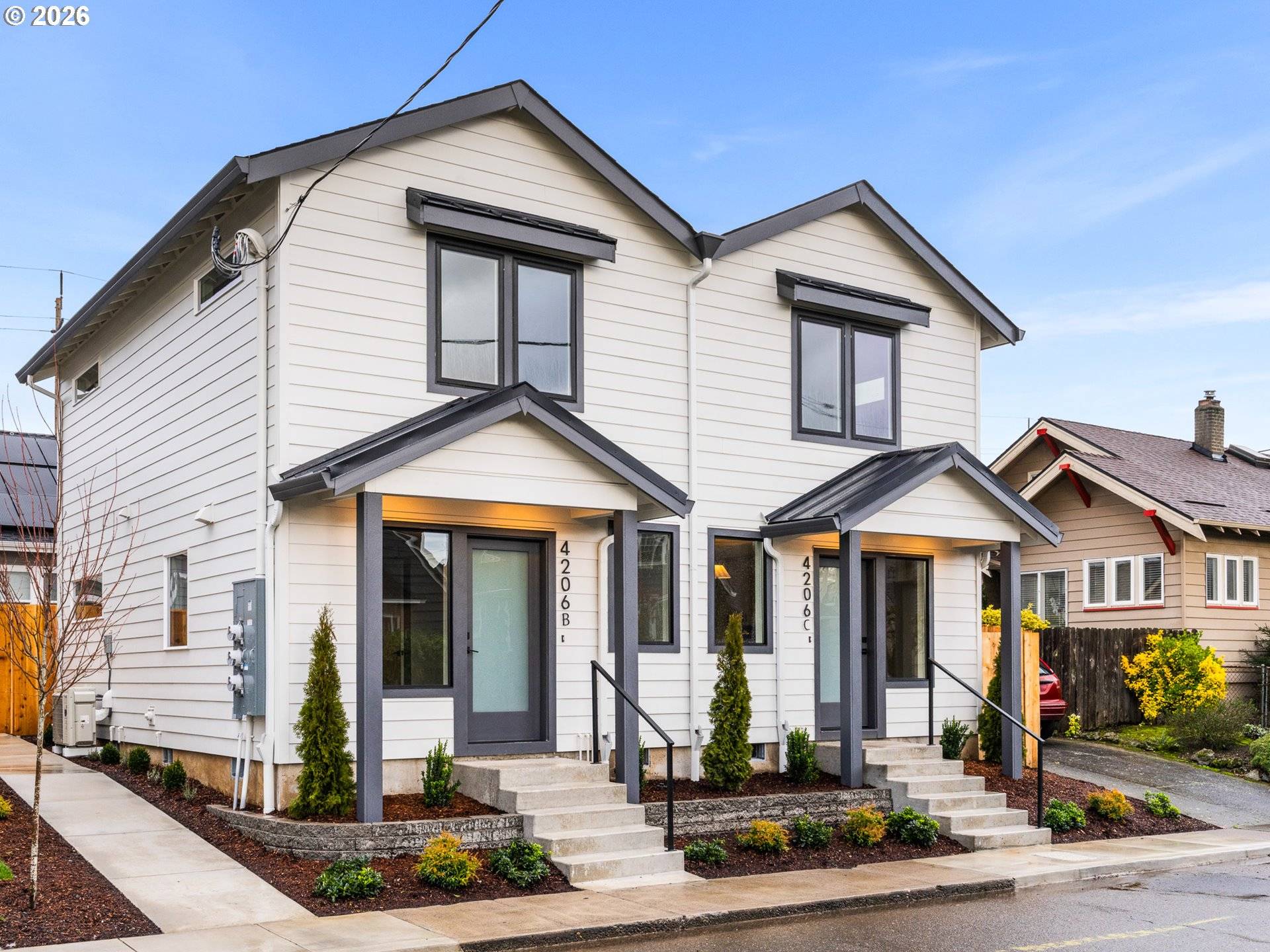 Portland, OR 97211,4206 NE 20th AVE #B